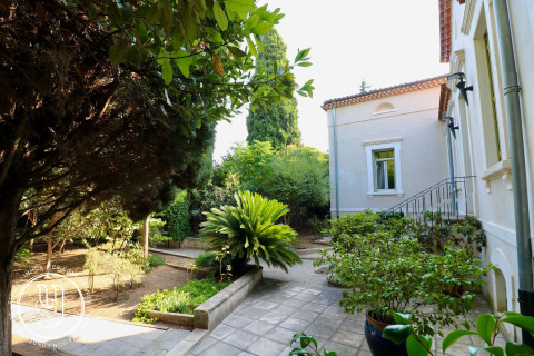 Montpellier - Propriété rare, située en plein coeur des Arceaux - image 1
