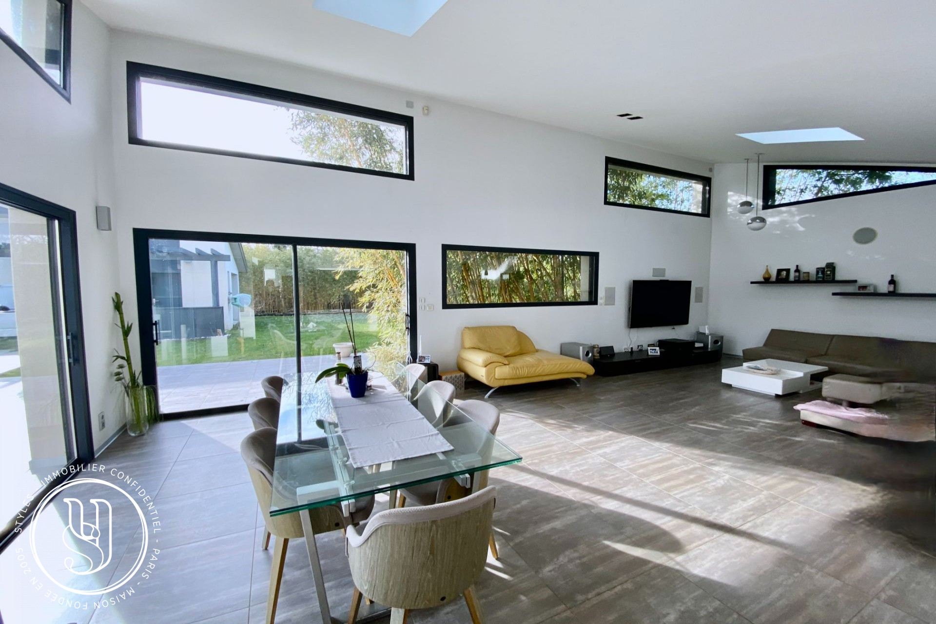 Toulouse - Nearby - Under compromise - A beautiful contemporary with pool - image 2