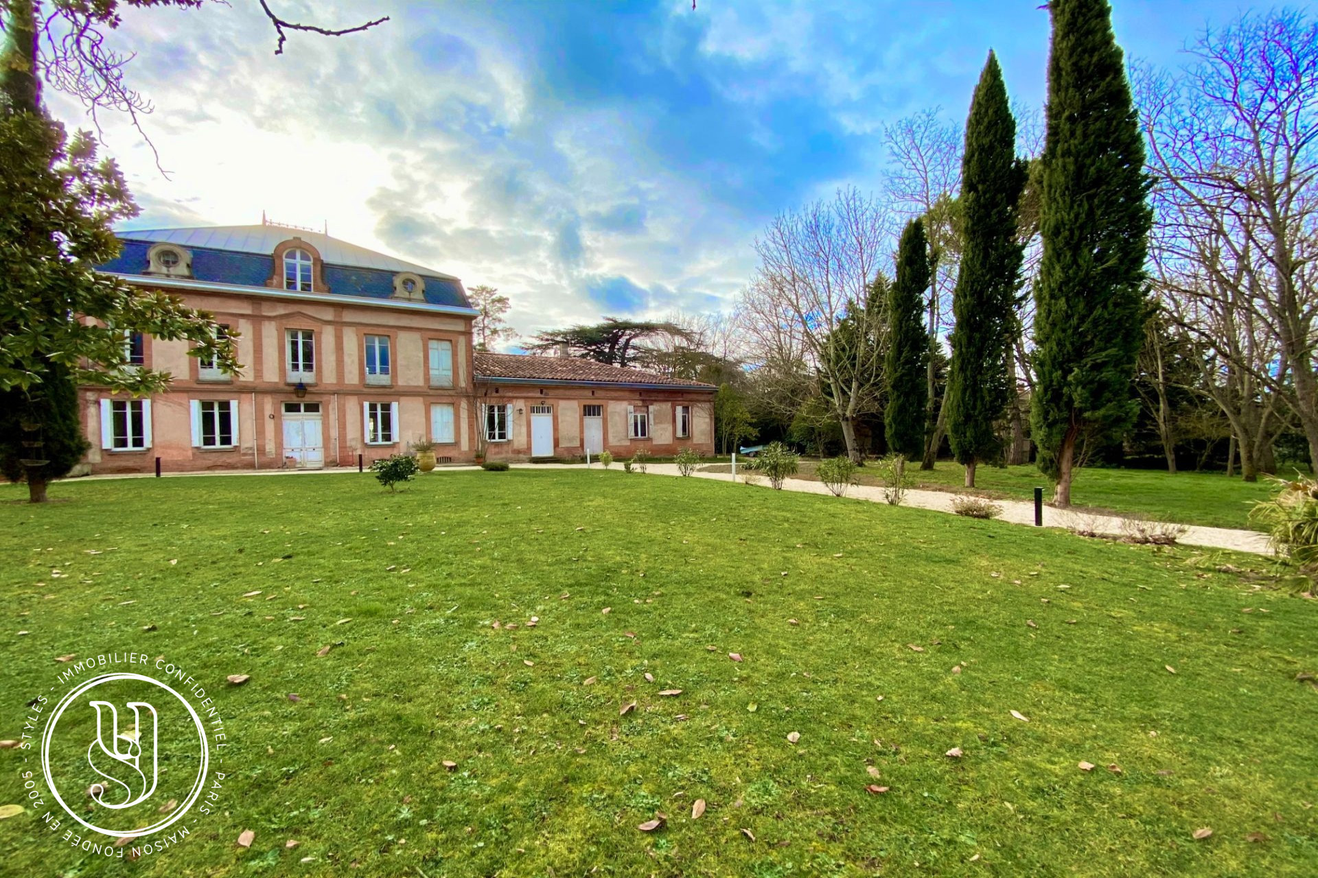 Toulouse - Proche - Une demeure bourgeoise familiale idéalement située - image 15