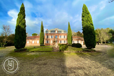 Toulouse - Sous compromis - Une demeure bourgeoise familiale - image 1