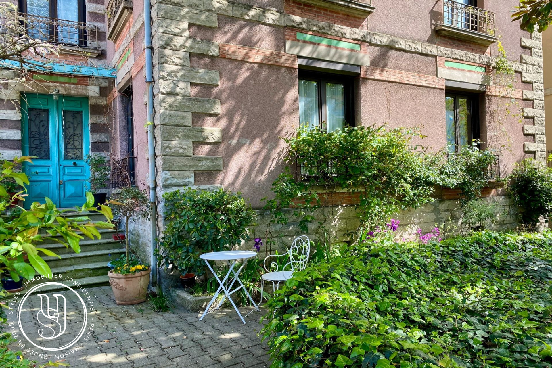 Toulouse - Under offer - A charming bourgeois house with garden and garag - image 7