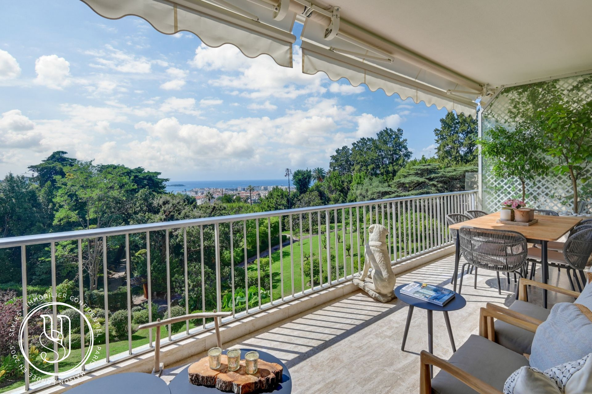 Cannes - Californie - Sous offre - Un superbe appartement vue mer - image 3