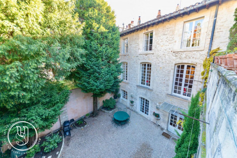 Avignon - intra muros, a charming townhouse, a Tuscany atmosphère ... - image 1