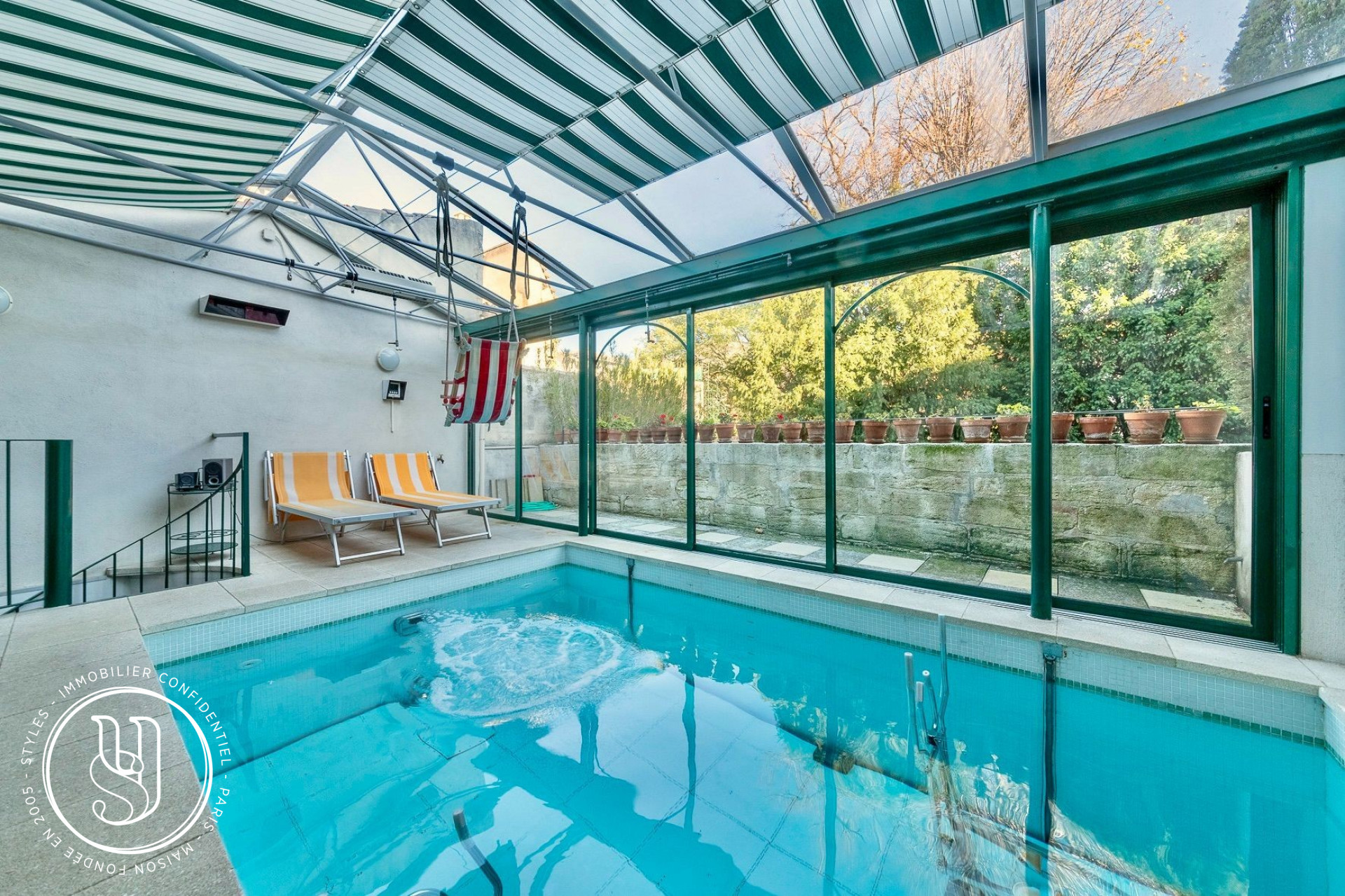 Avignon - Intra-Muros - Un bel ensemble, un air toscan avec piscine  - image 8