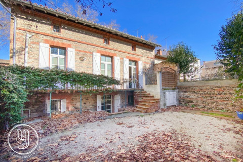 Toulouse - Sous offre - Maison de ville avec extérieur et dépendances - image 1