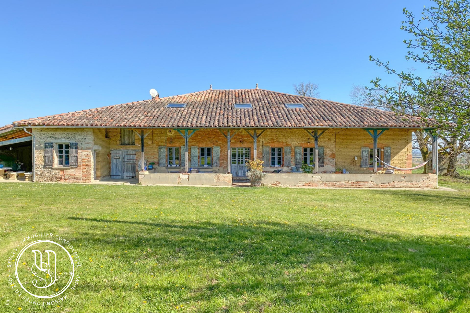 Toulouse - under offer, A superb farmhouse in the heart of 12 hectares of - image 3