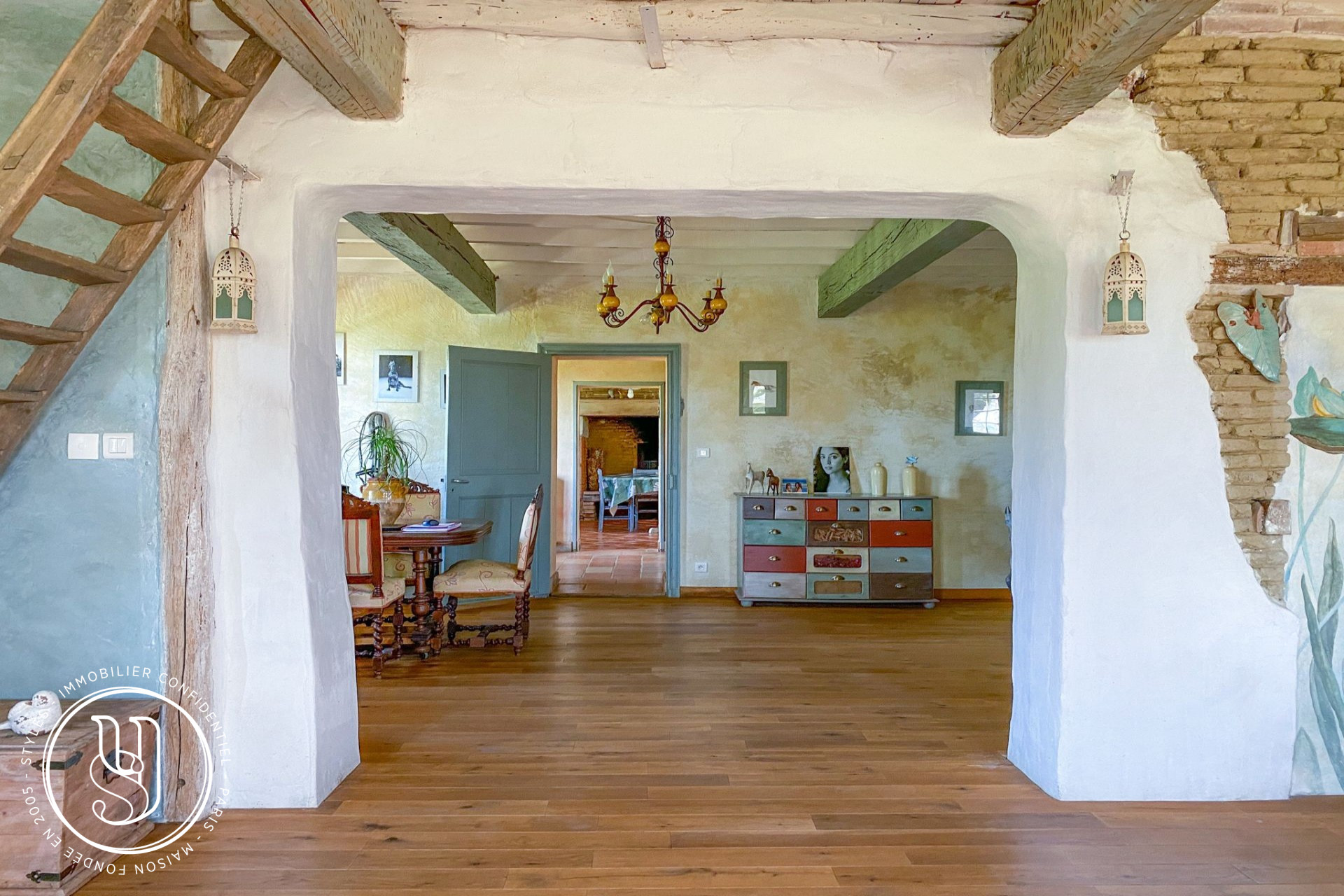 Toulouse - under offer, A superb farmhouse in the heart of 12 hectares of - image 2