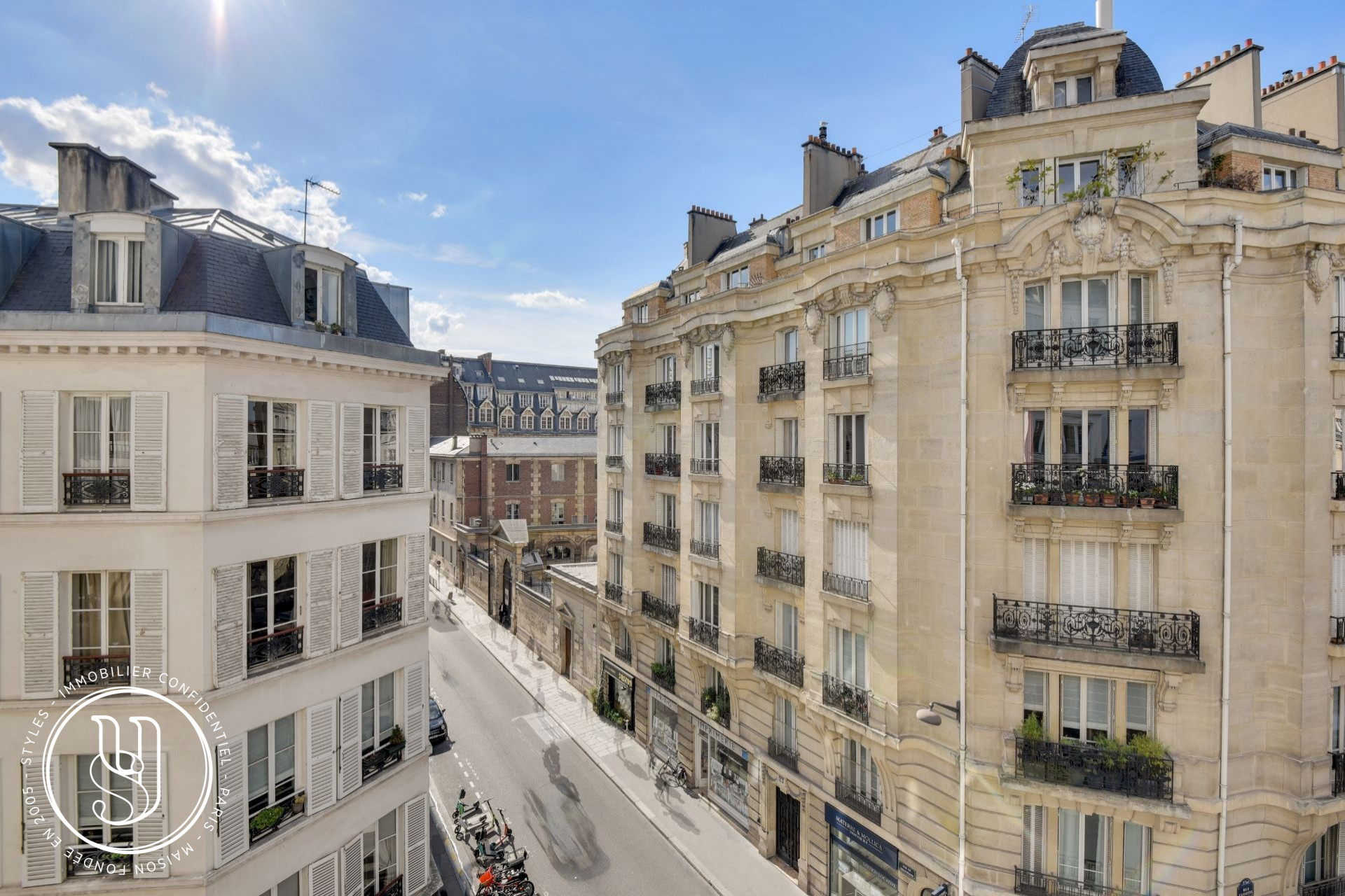 Paris - Luxembourg - sold by S T Y L E S - a 4 rooms refurbished high  - image 3