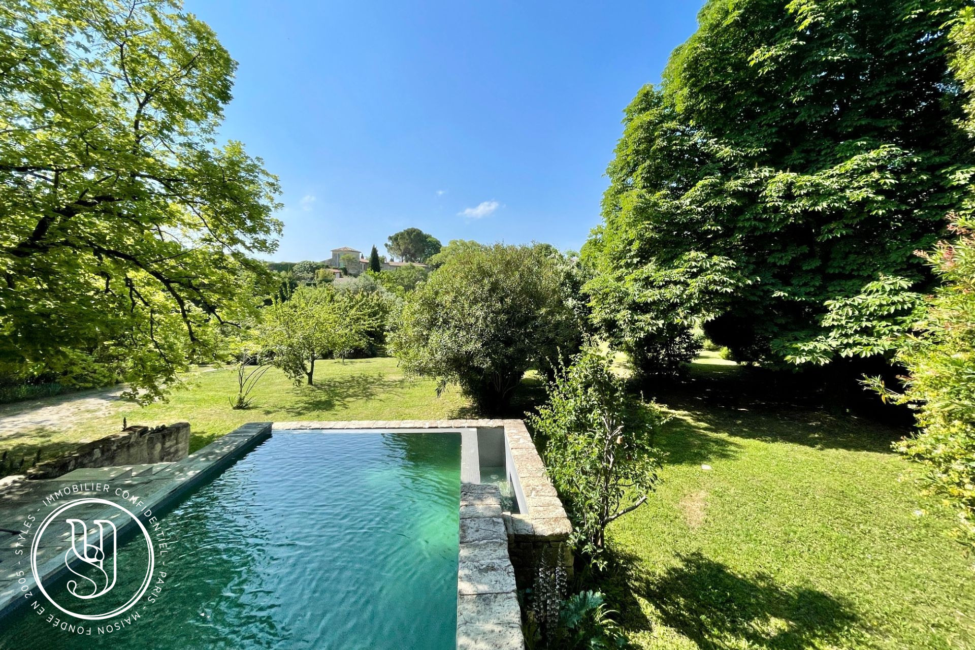 Uzès - Stunning views and an extraordinary garden in the heart of the - image 12