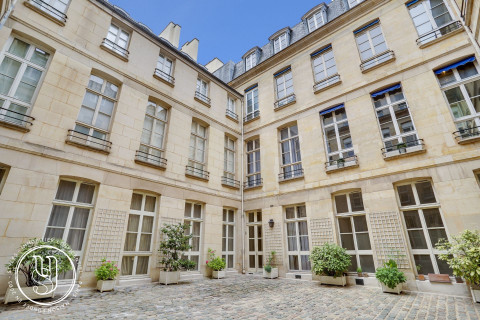 Paris - Dans un hôtel particulier, à côté de la Seine - image 1