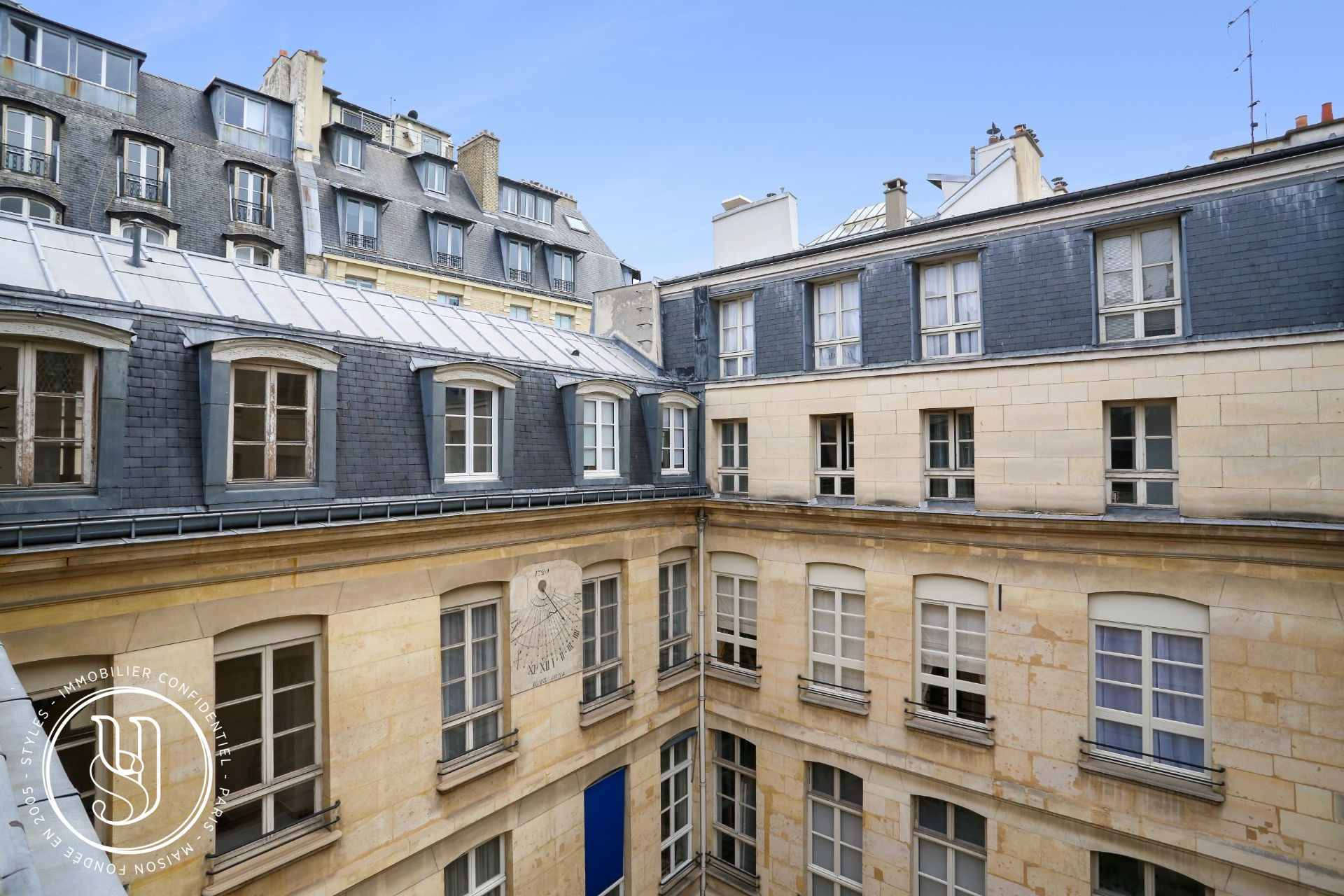 Paris - sous compromis S T Y L E S, Dans un hôtel particulier, à côté  - image 8