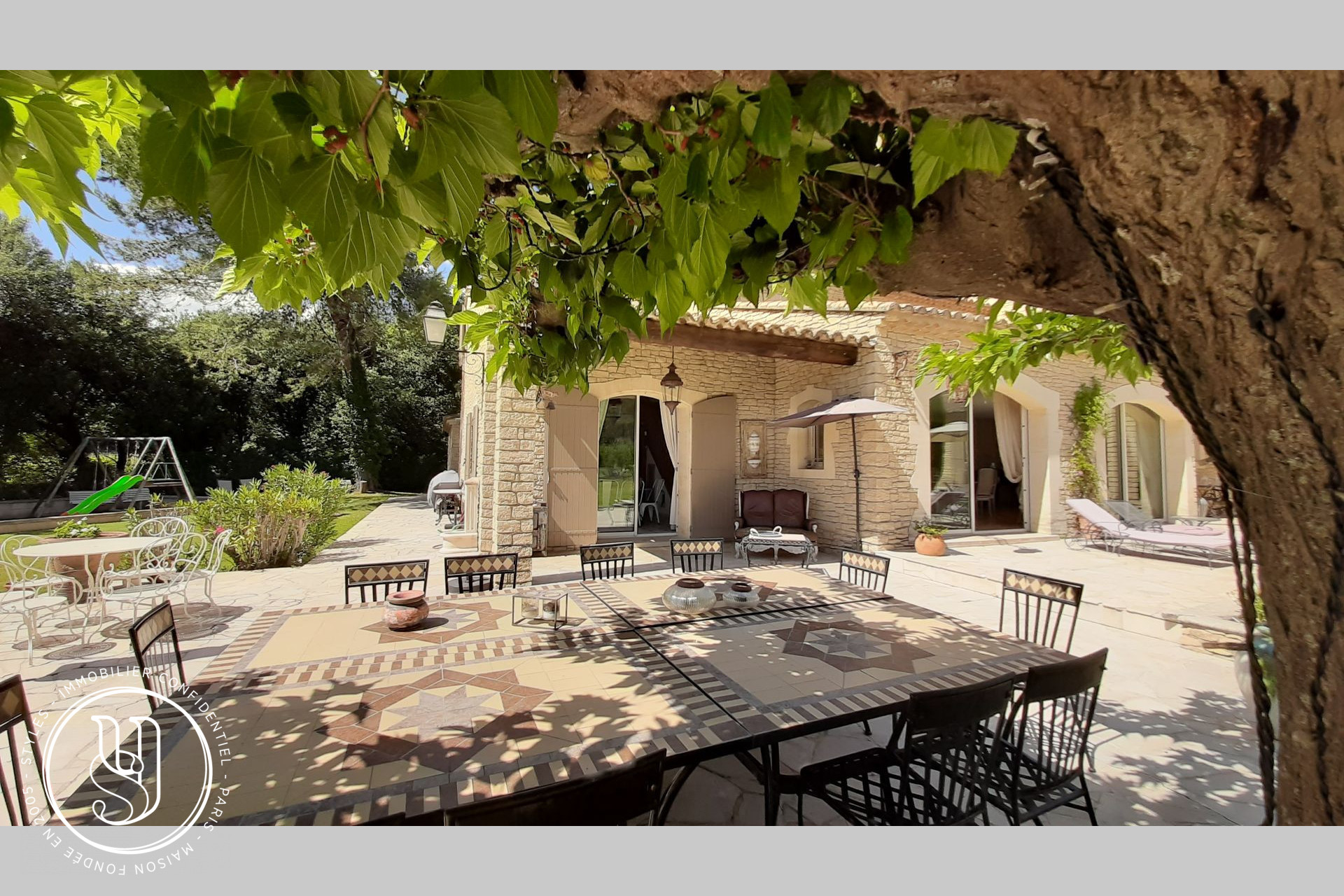 Les Baux-de-Provence - , a quiet property, in a natural and preserved setting. - image 4