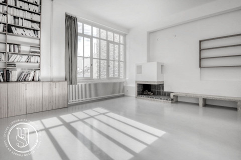 Paris - Sold by S T Y L E S - Superb apartment in the heart of the 10t - image 1