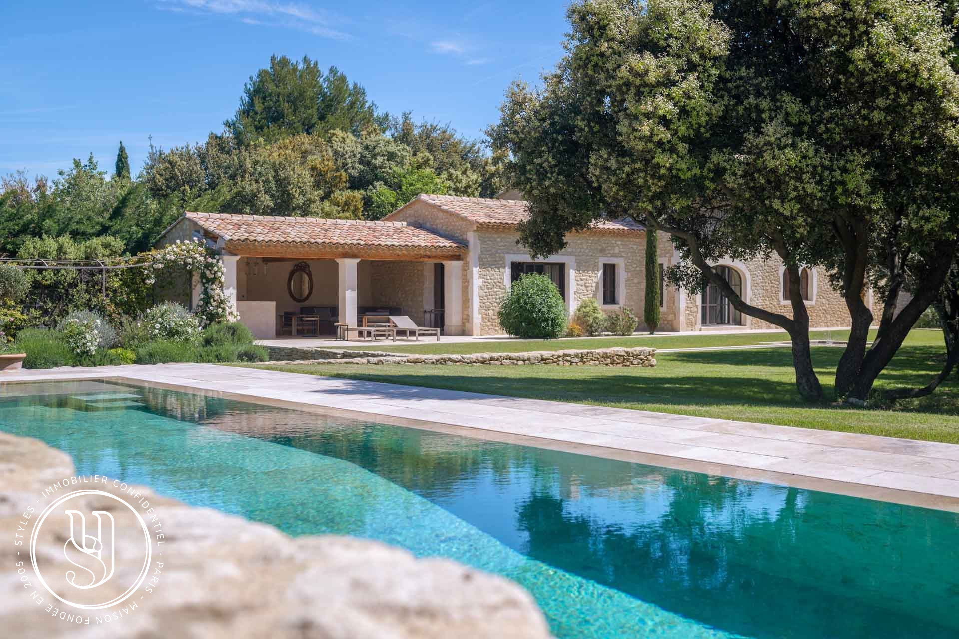 Eygalières - an exceptional property, in absolute calm - image 7