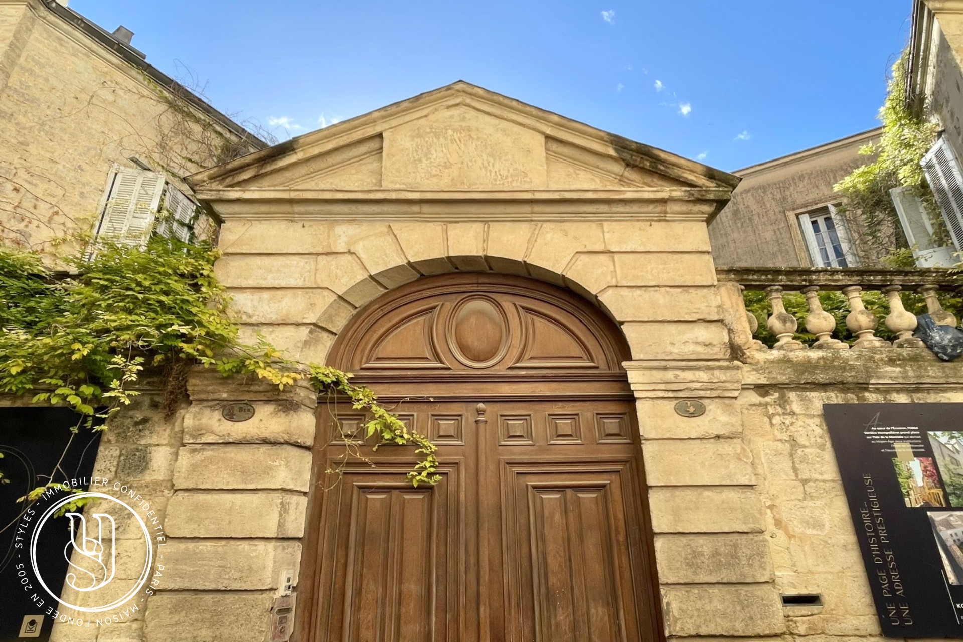 Montpellier - historic center, superb renovation - image 3