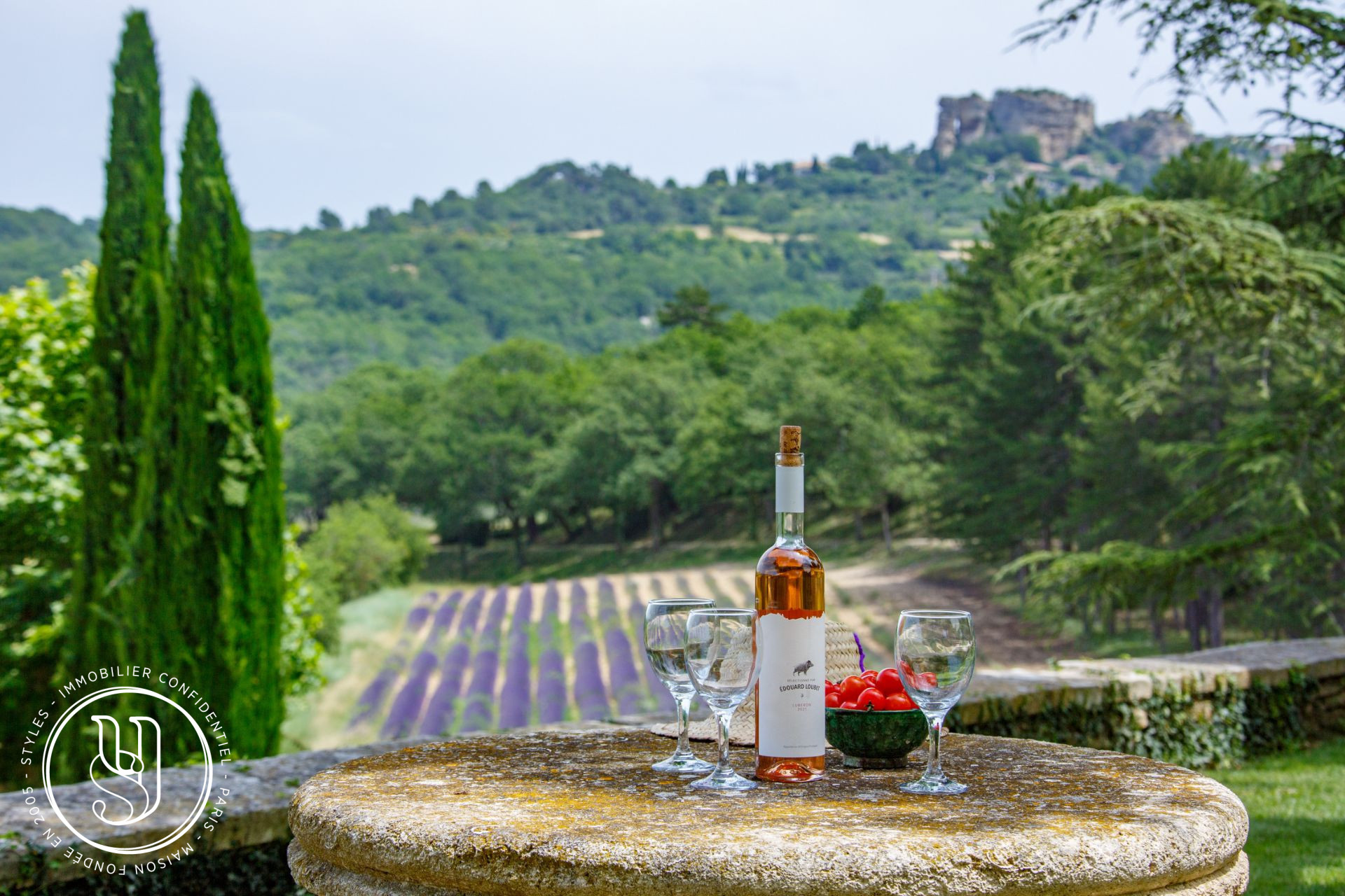 Saignon - a Provençal countryside with breathtaking views - image 17