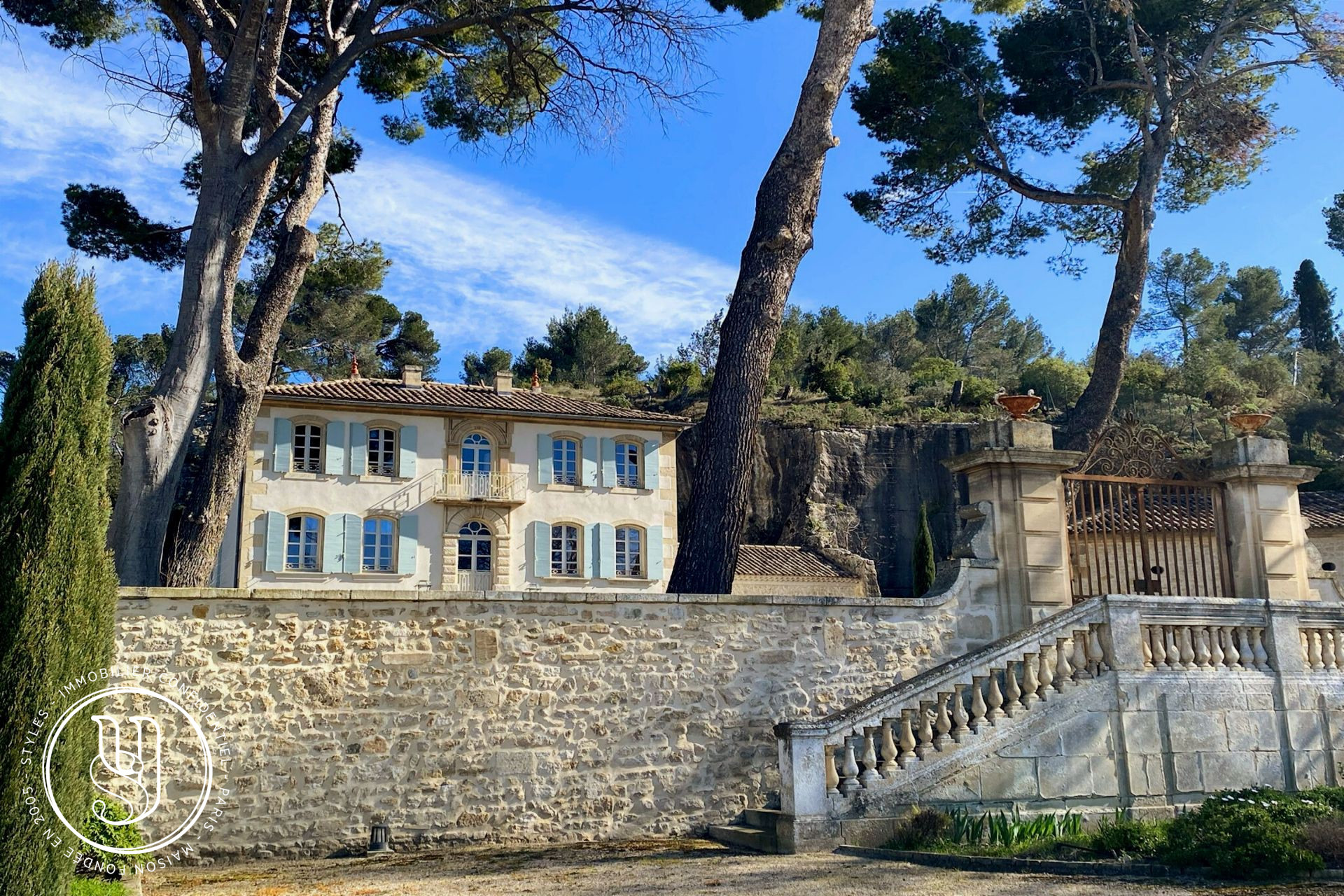 Saint-Rémy-de-Provence - proche, une superbe bastide restaurée au cachet préservé - image 1
