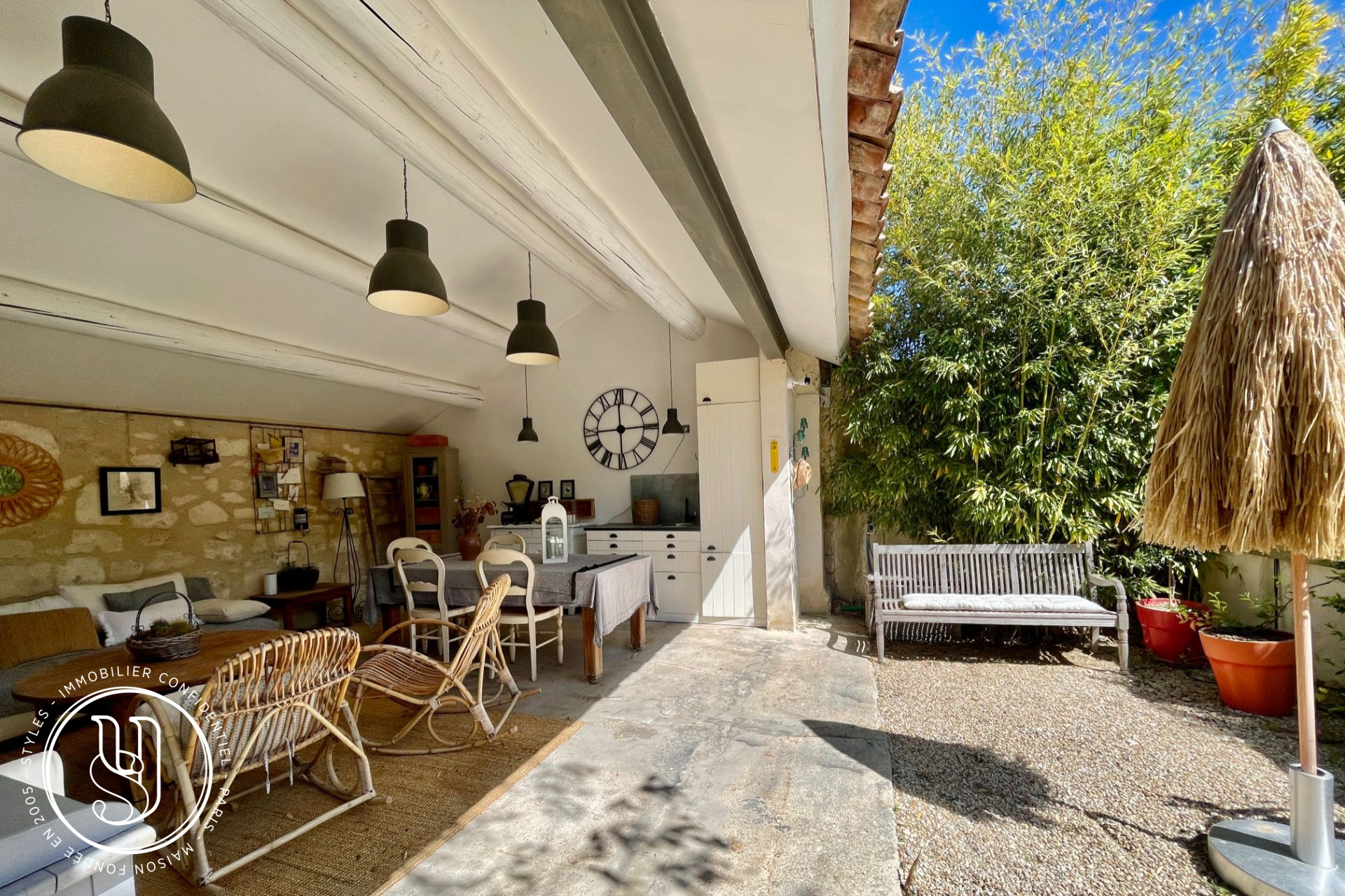 Saint-Rémy-de-Provence - near the center, a charming farmhouse, quiet, confidential are - image 14