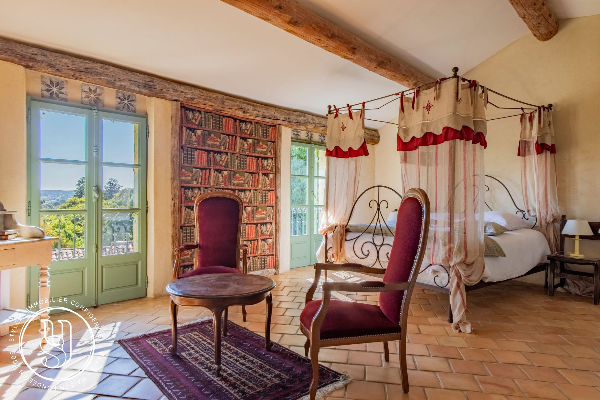 Uzès - proche, dans un village prisé, une superbe maison de caractère - image 18