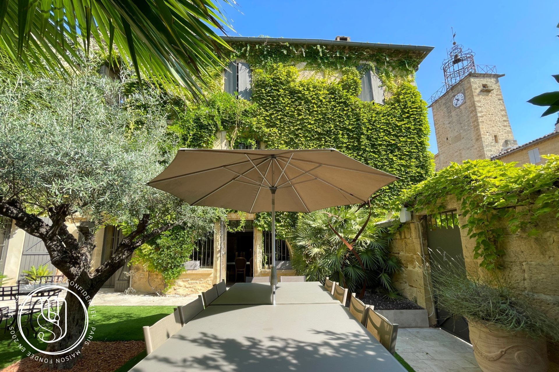 Uzès - nearby, in a lively village, superb townhouse - image 14