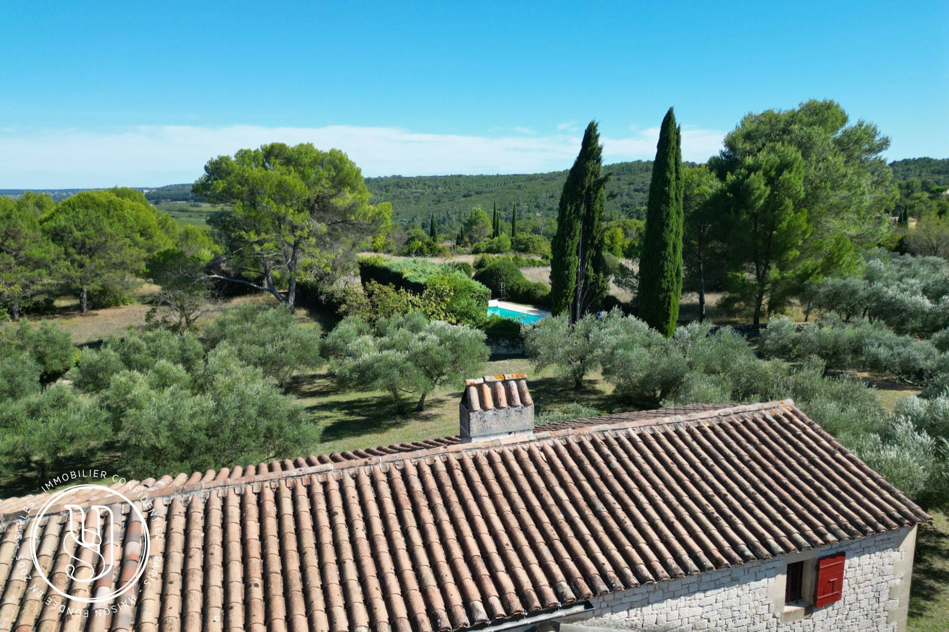 Uzès - 10 minutes walk from Place aux Herbes, surrounded by nature - image 7
