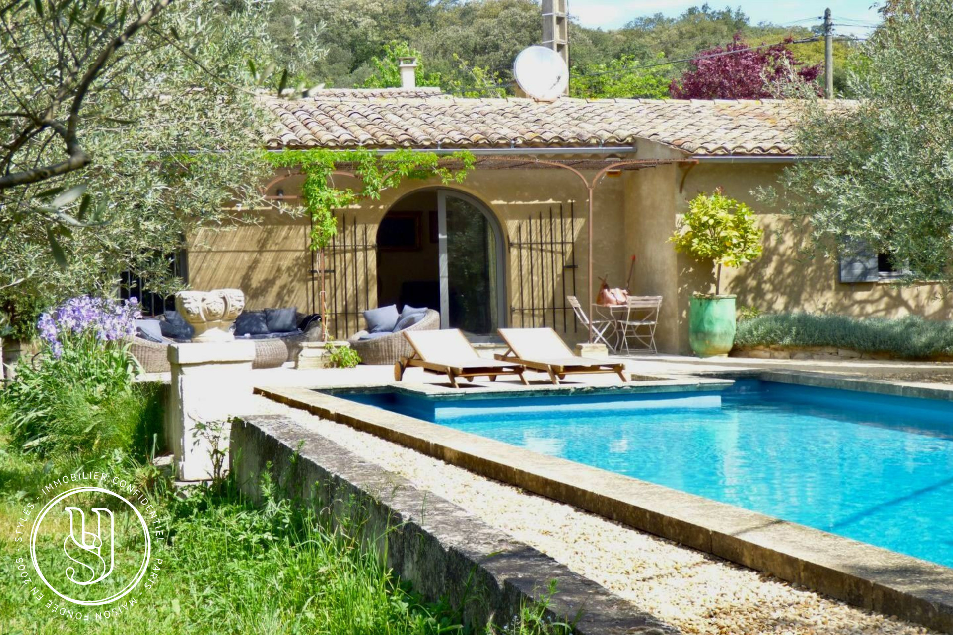 Uzès - in the countryside, peaceful, the sweet life - image 9
