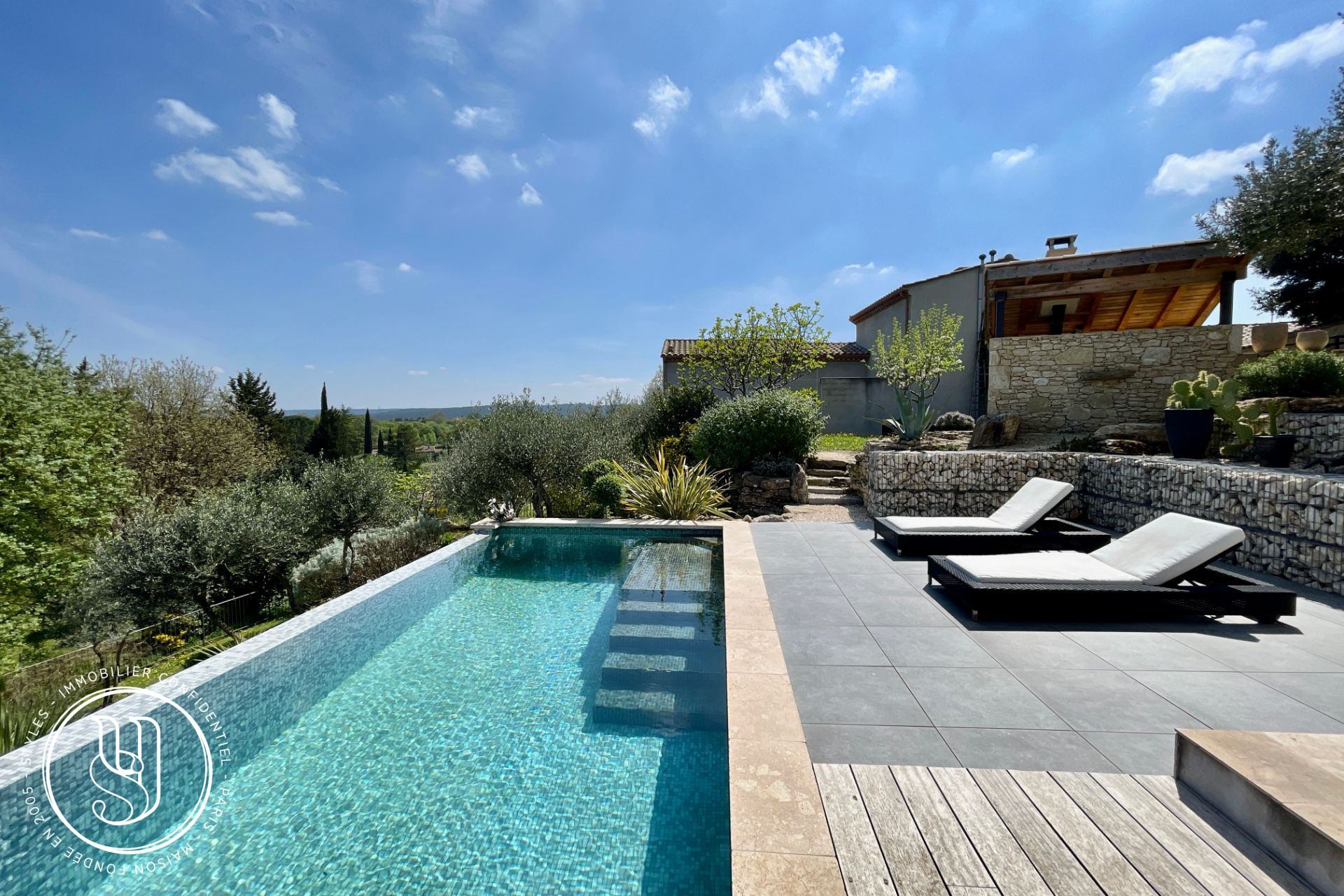 Uzes - proche centre, une situation magique ! - image 3