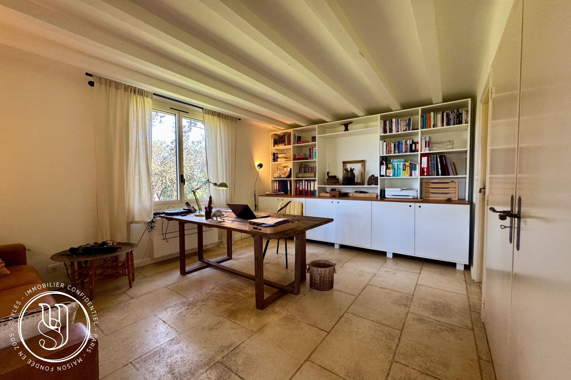 Uzès - proche, du charme et des vues panoramiques - image 10