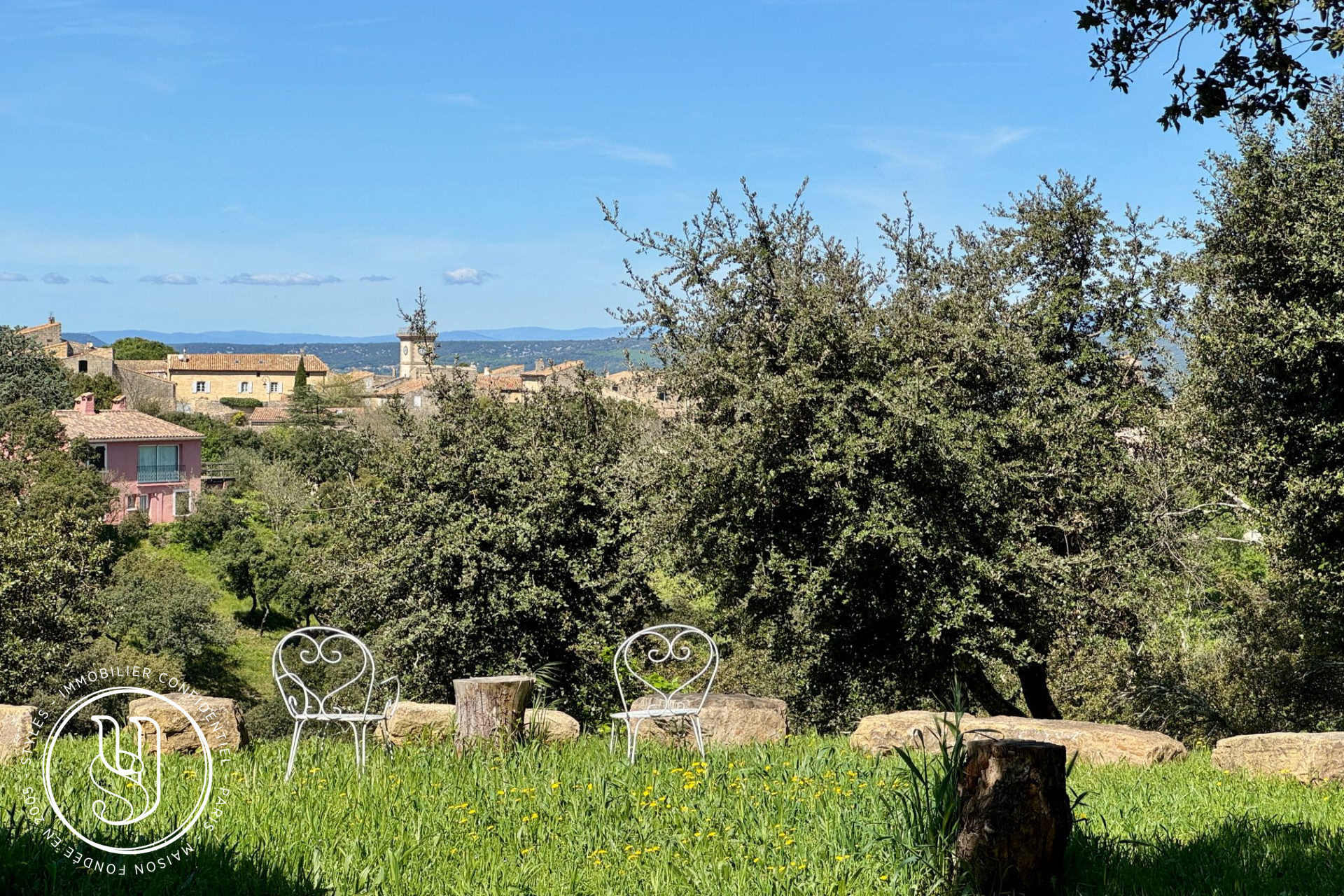 Uzès - proche, du charme et des vues panoramiques - image 16