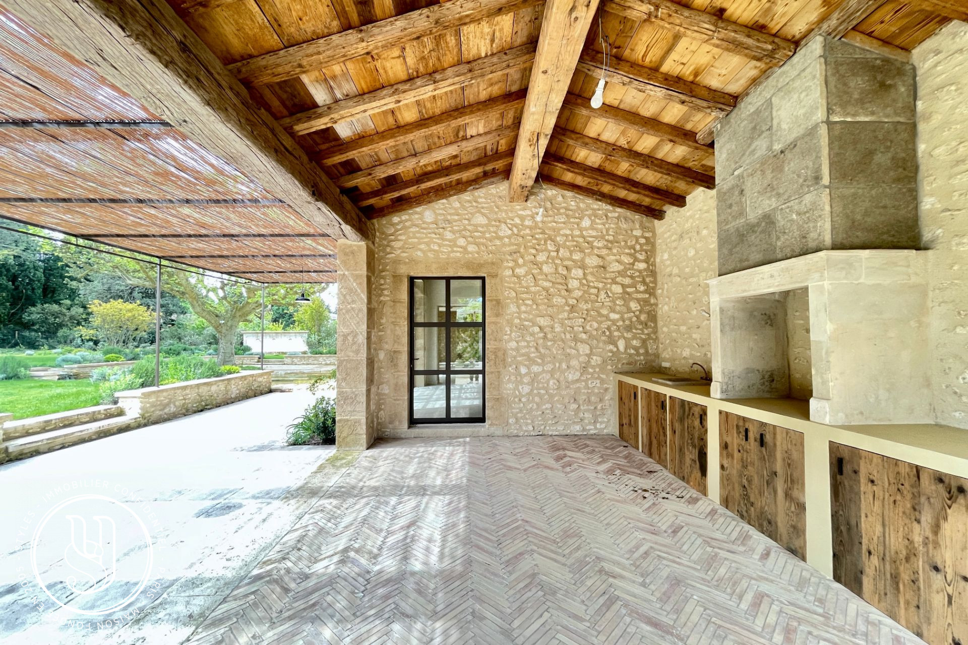 Eygalières - Sumptuous restored farmhouse - image 18