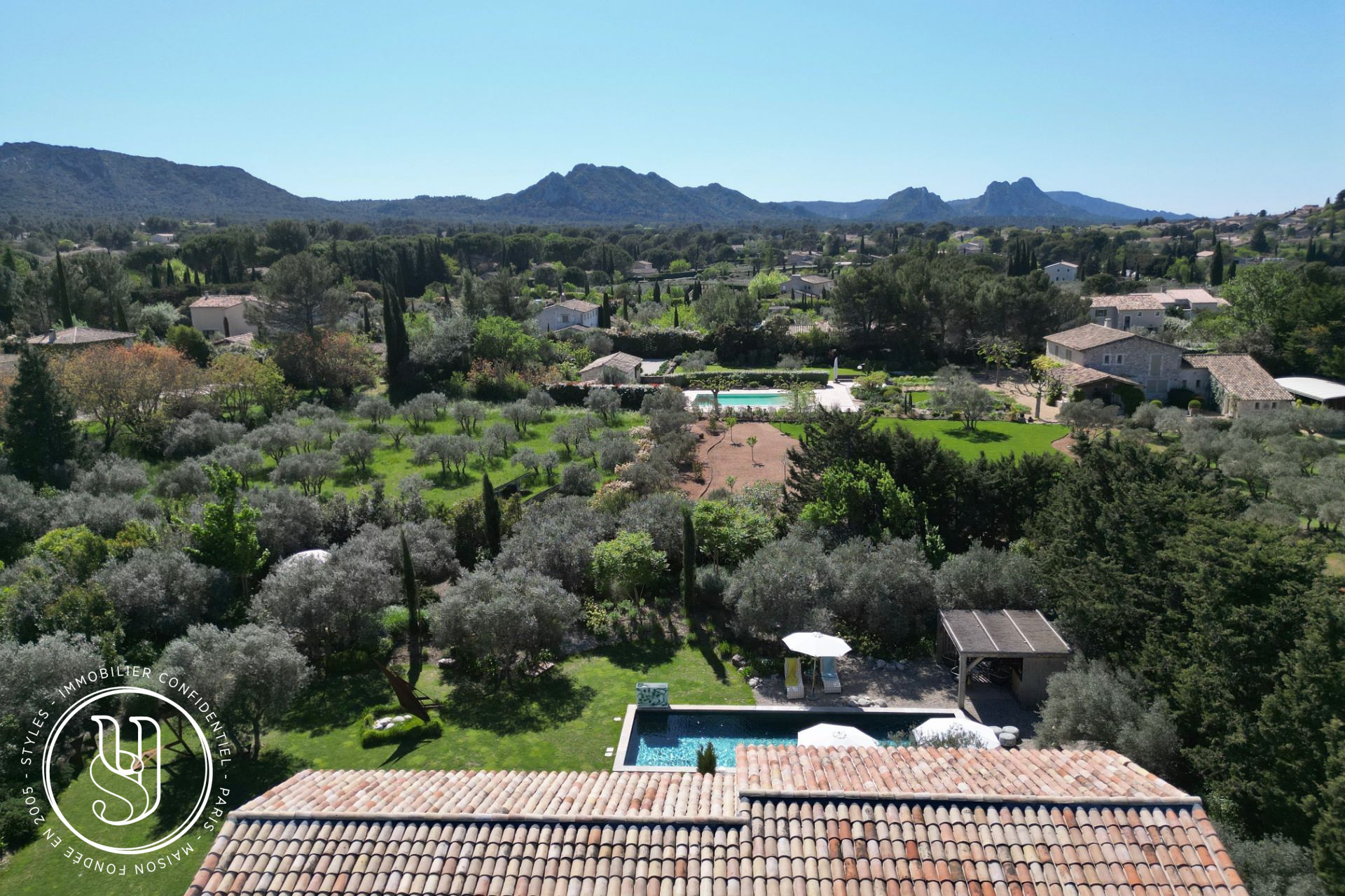 Eygalières - The Art of Living in Eygalières, a unique property - image 16