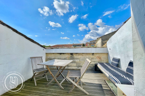 Uzès - Beautiful townhouse with terrace - image 1