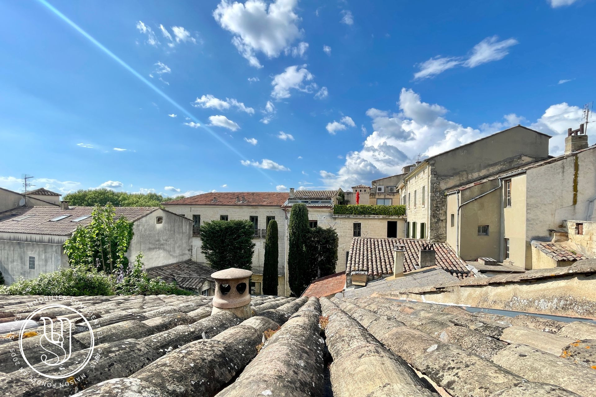 Uzès - Maison de ville restaurée avec terrasse - image 6