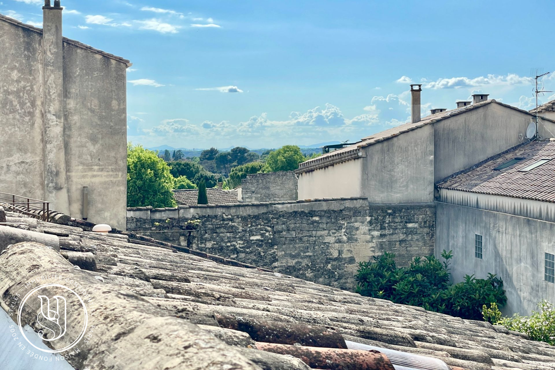Uzès - Maison de ville restaurée avec terrasse - image 12