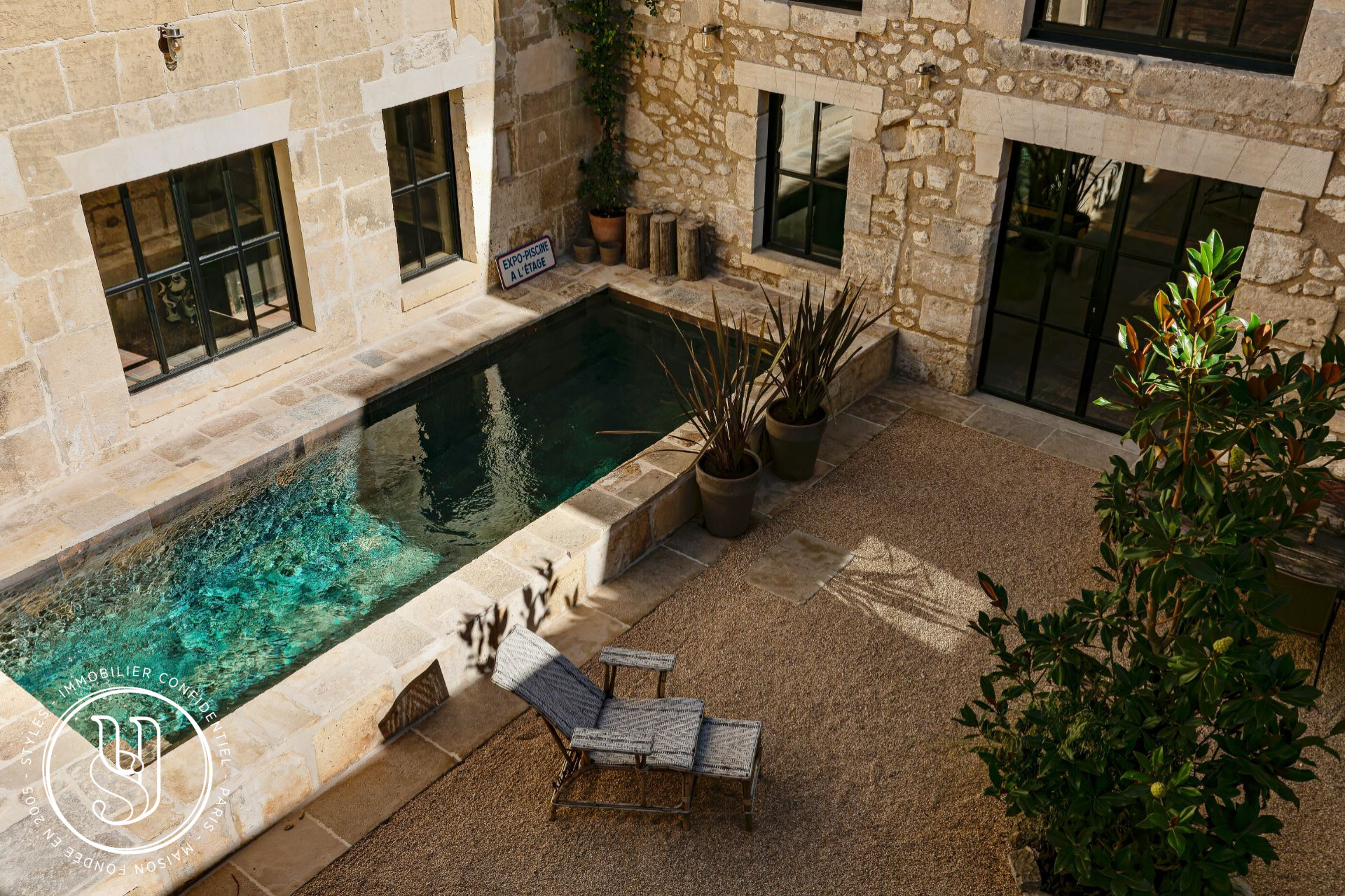 Fontvieille - Au coeur du village, superbe maison en pierre entièrement réno - image 8