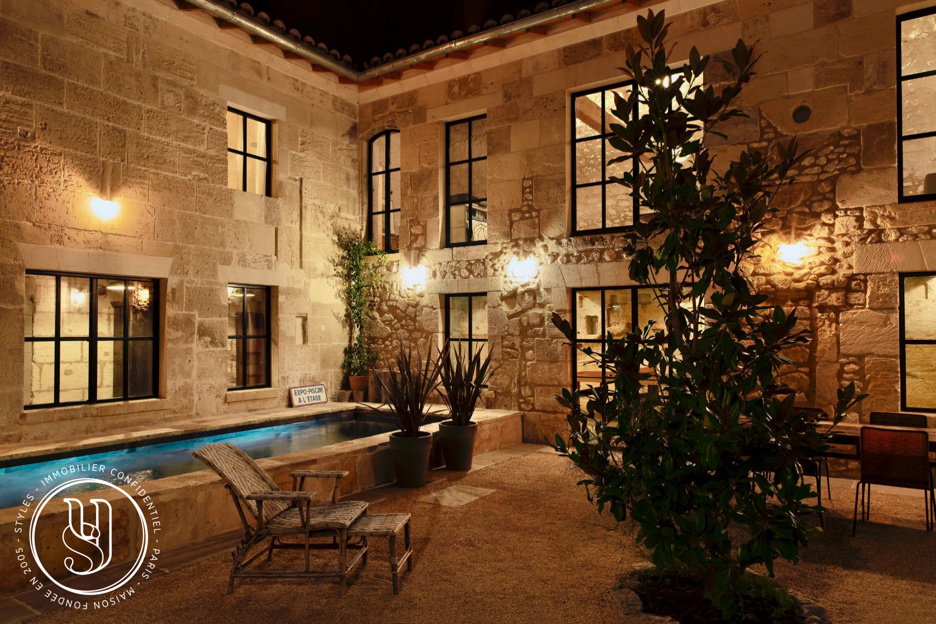 Fontvieille - Au coeur du village, superbe maison en pierre entièrement réno - image 16