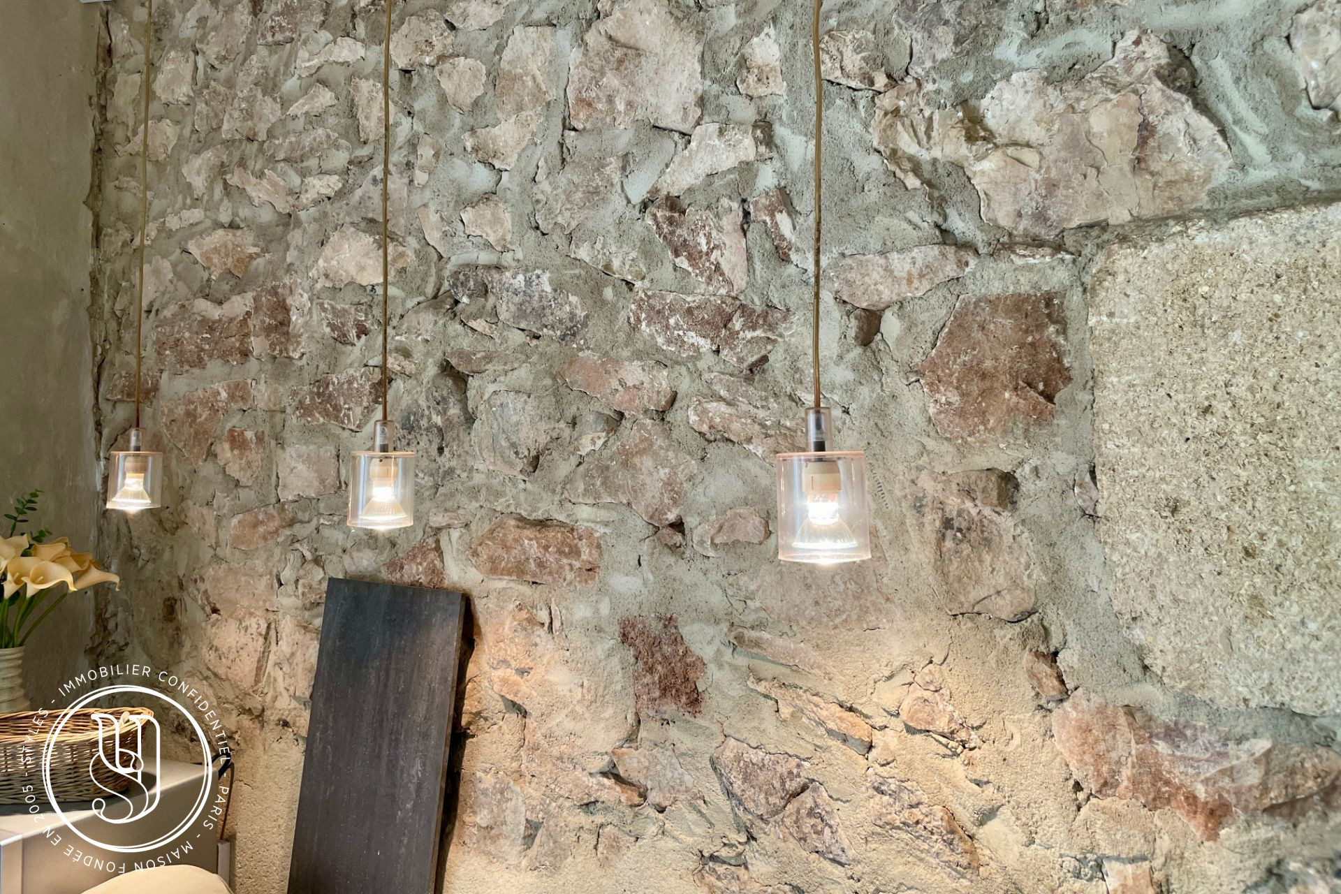 Uzès - proche, une maison avec cachet, restaurée avec gout - image 10