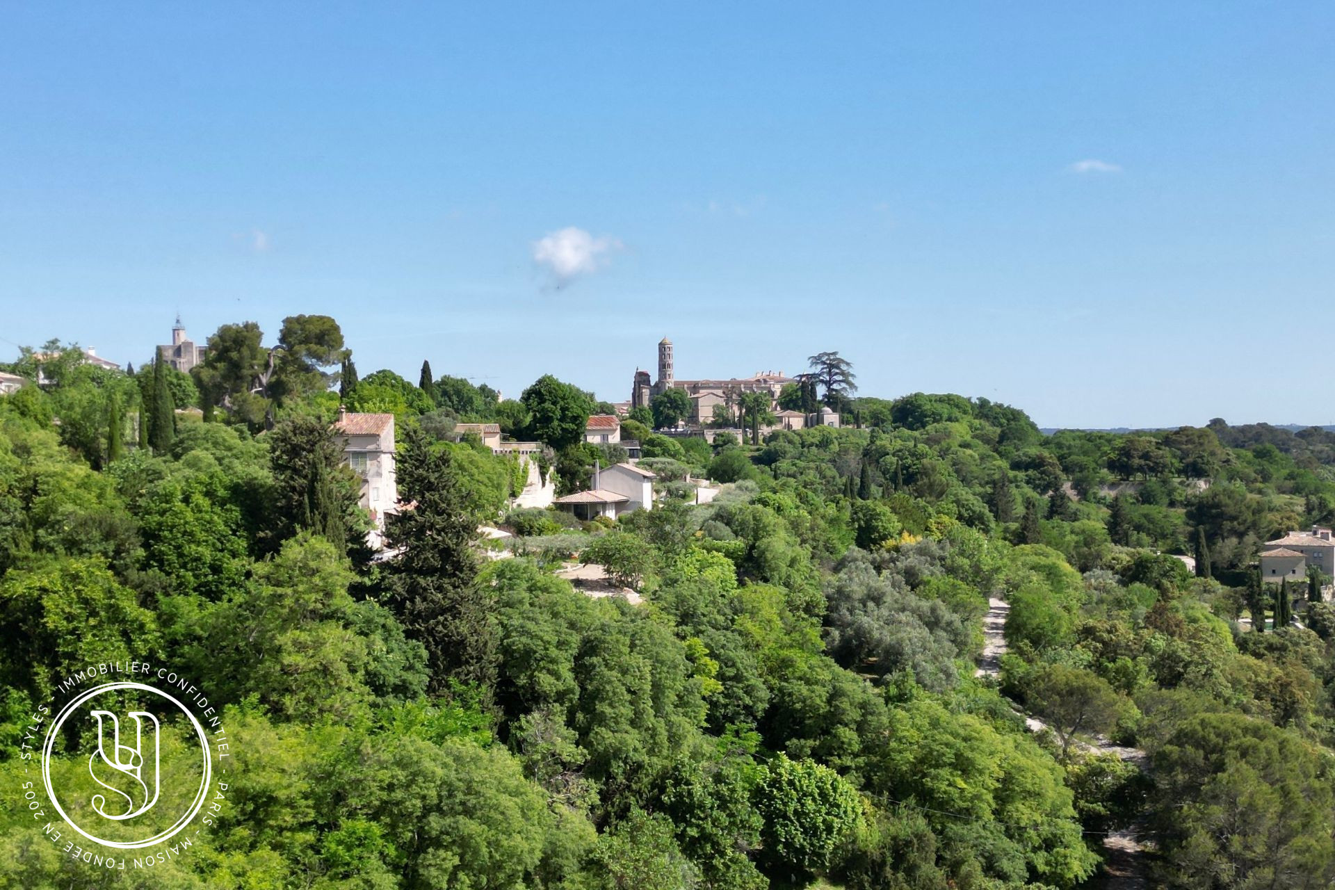 Uzès - center - an exceptional view - image 11