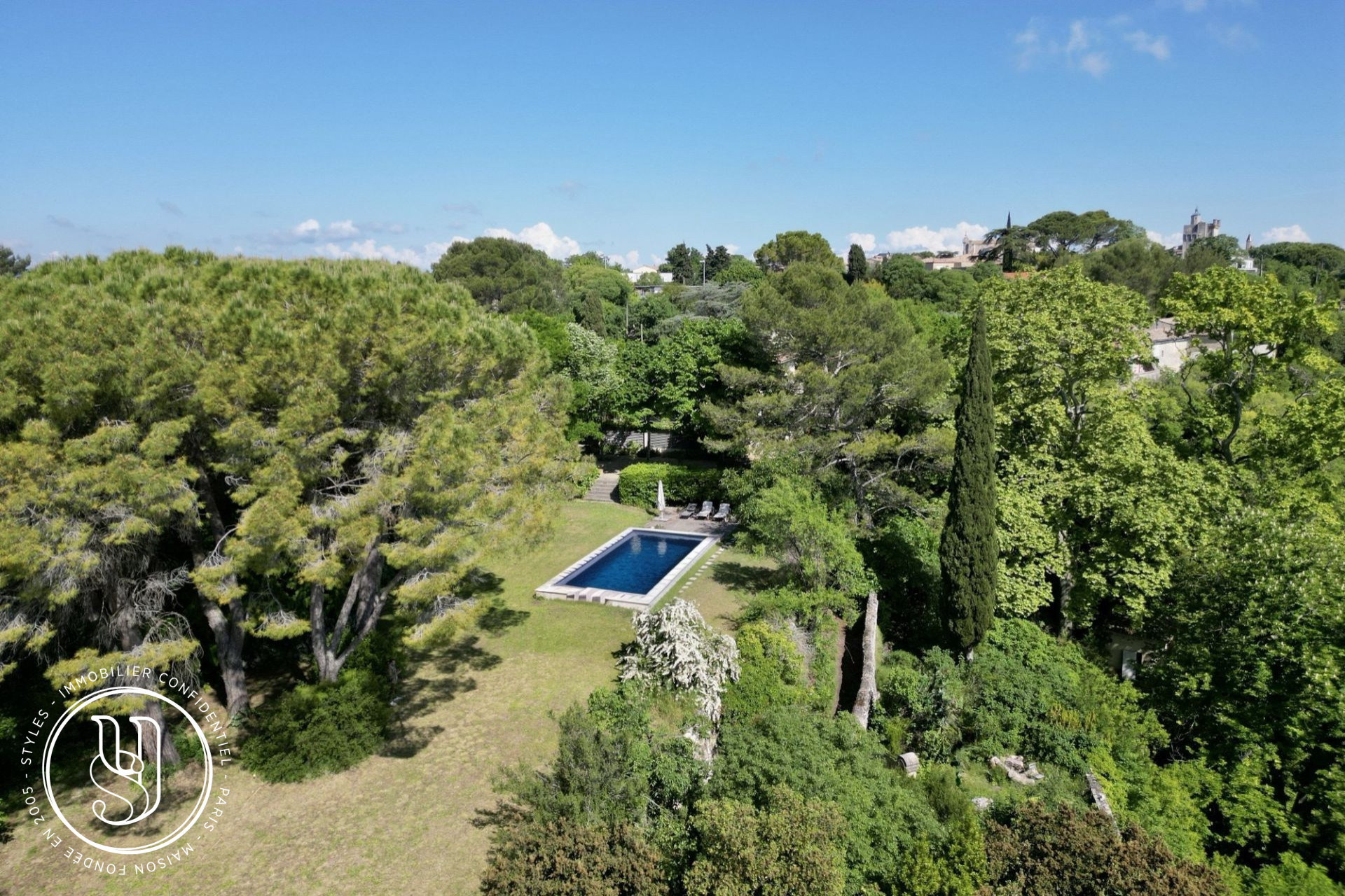 Uzès - center - an exceptional view - image 5