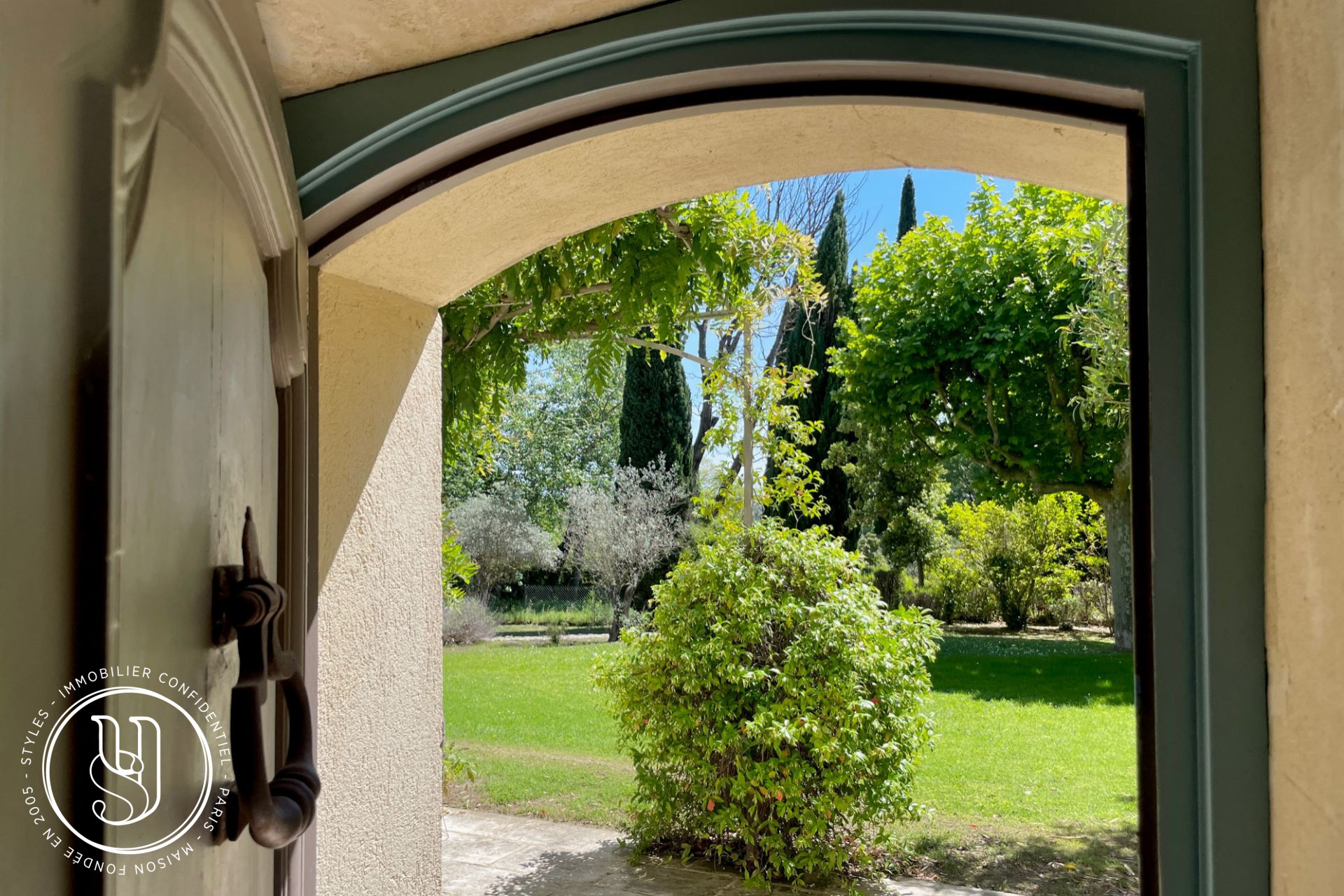 Saint-Rémy-de-Provence - exceptional provençal bastide located in the heart of the Alpi - image 6