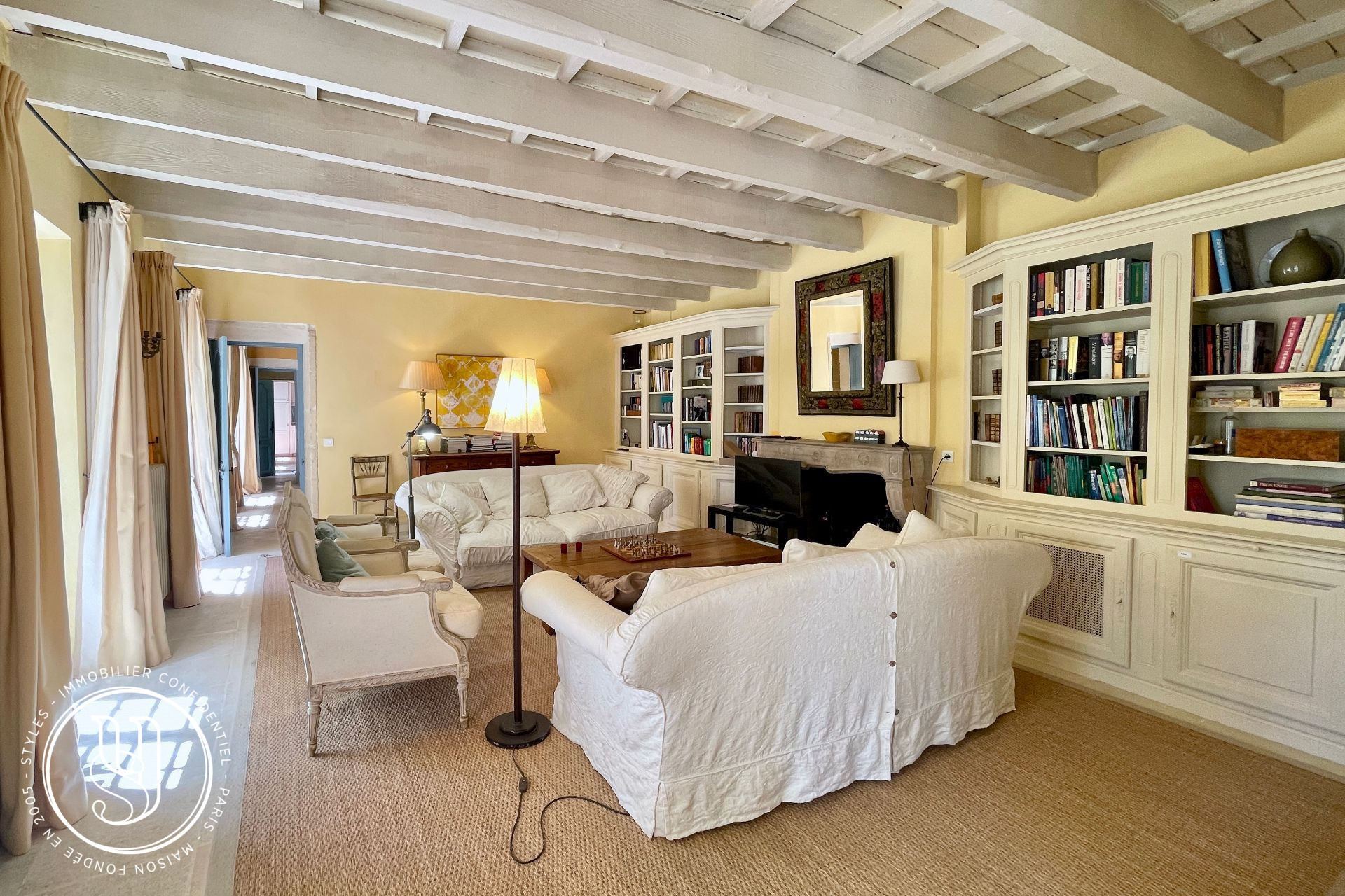 Saint-Rémy-de-Provence - exceptional provençal bastide located in the heart of the Alpi - image 7