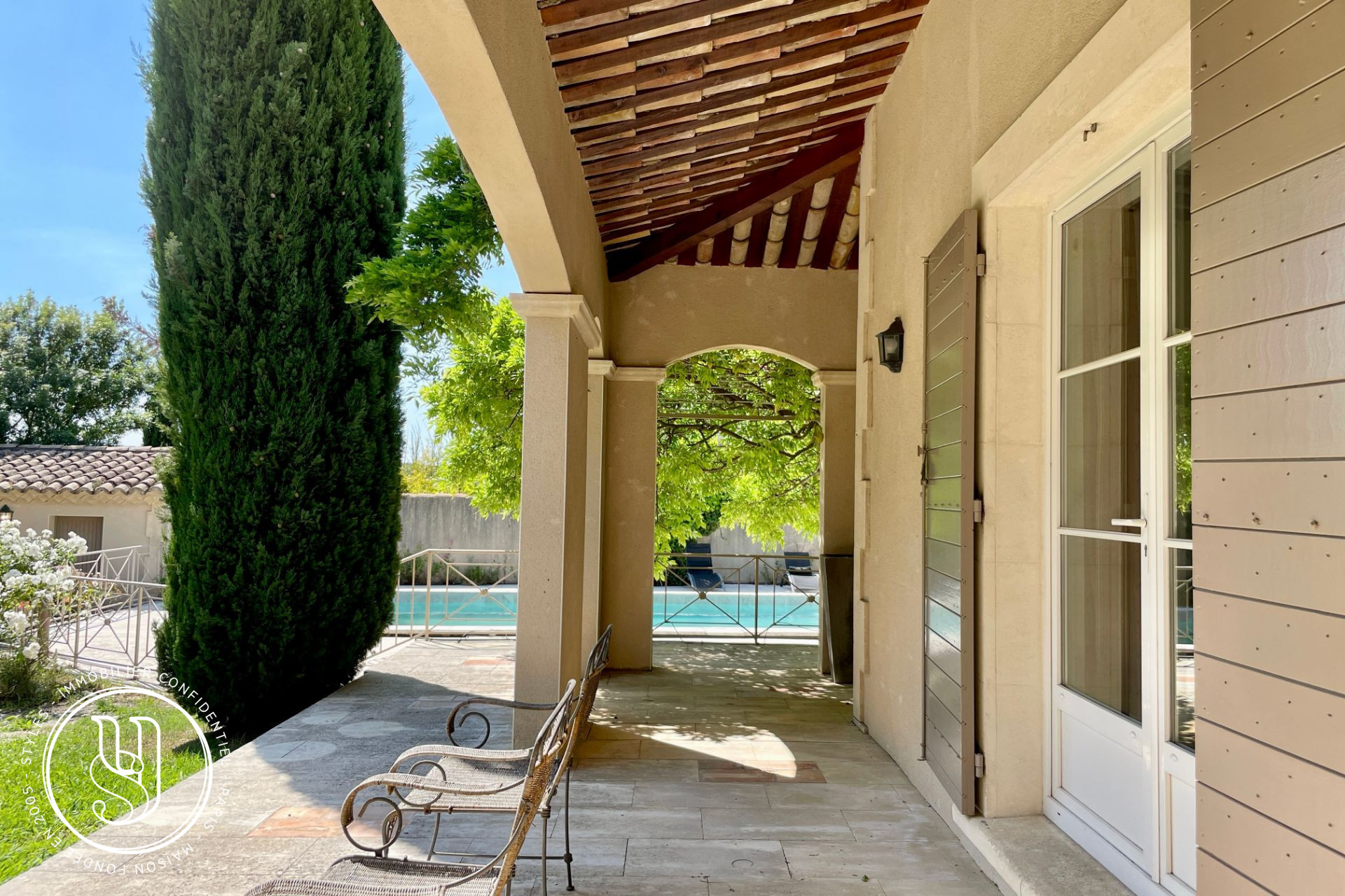 Maussane-les-Alpilles - Property with authentic charm - image 11