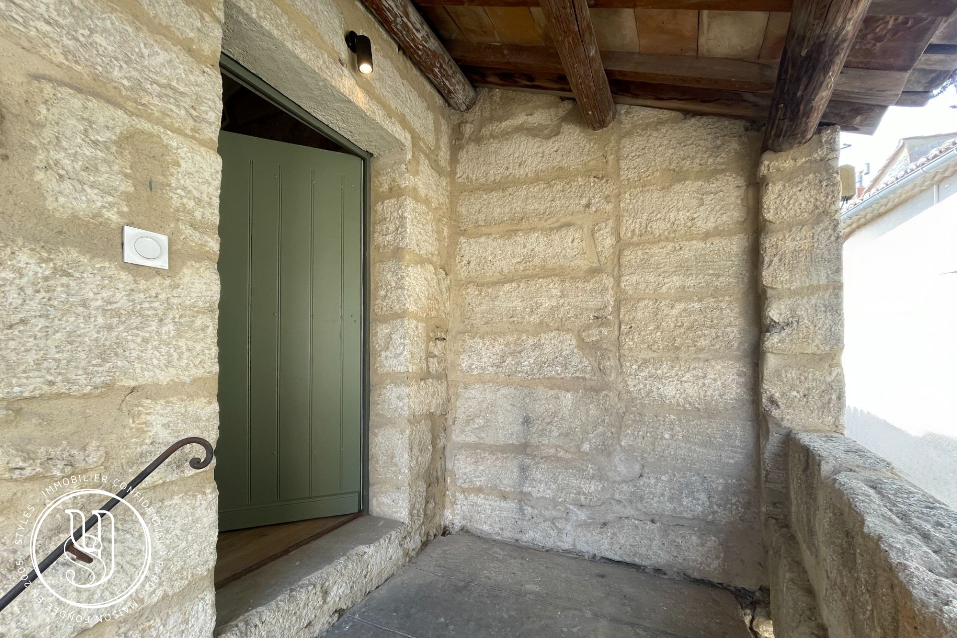 Uzès - proche - 2 appartements dans une charmante maison en pierre - image 6