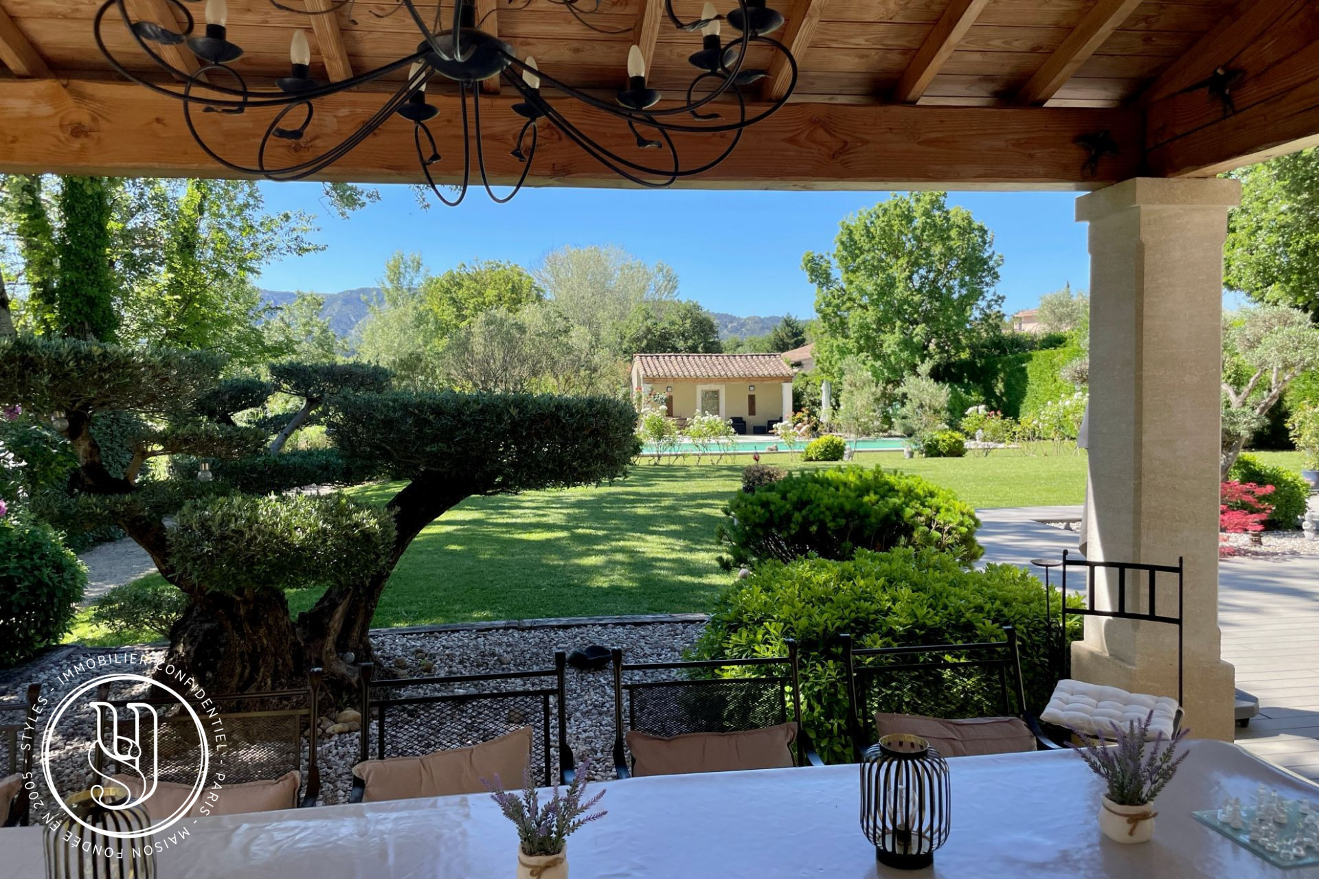 Saint-Rémy-de-Provence - Au calme, villa provençale avec vue exceptionnelle - image 5