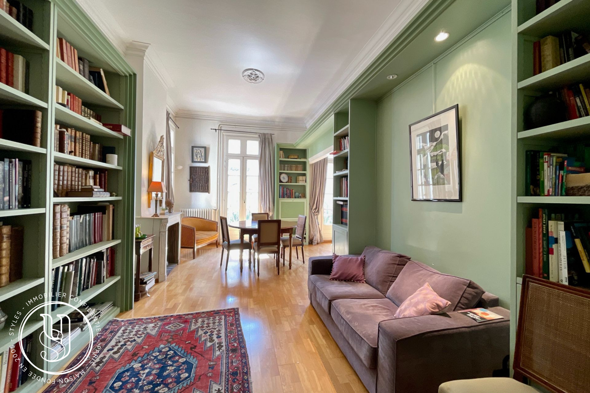 Montpellier - historical center - a large bright apartment - image 14