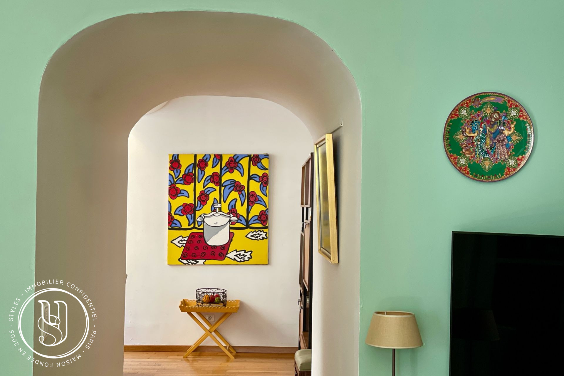 Montpellier - historical center - a large bright apartment - image 15