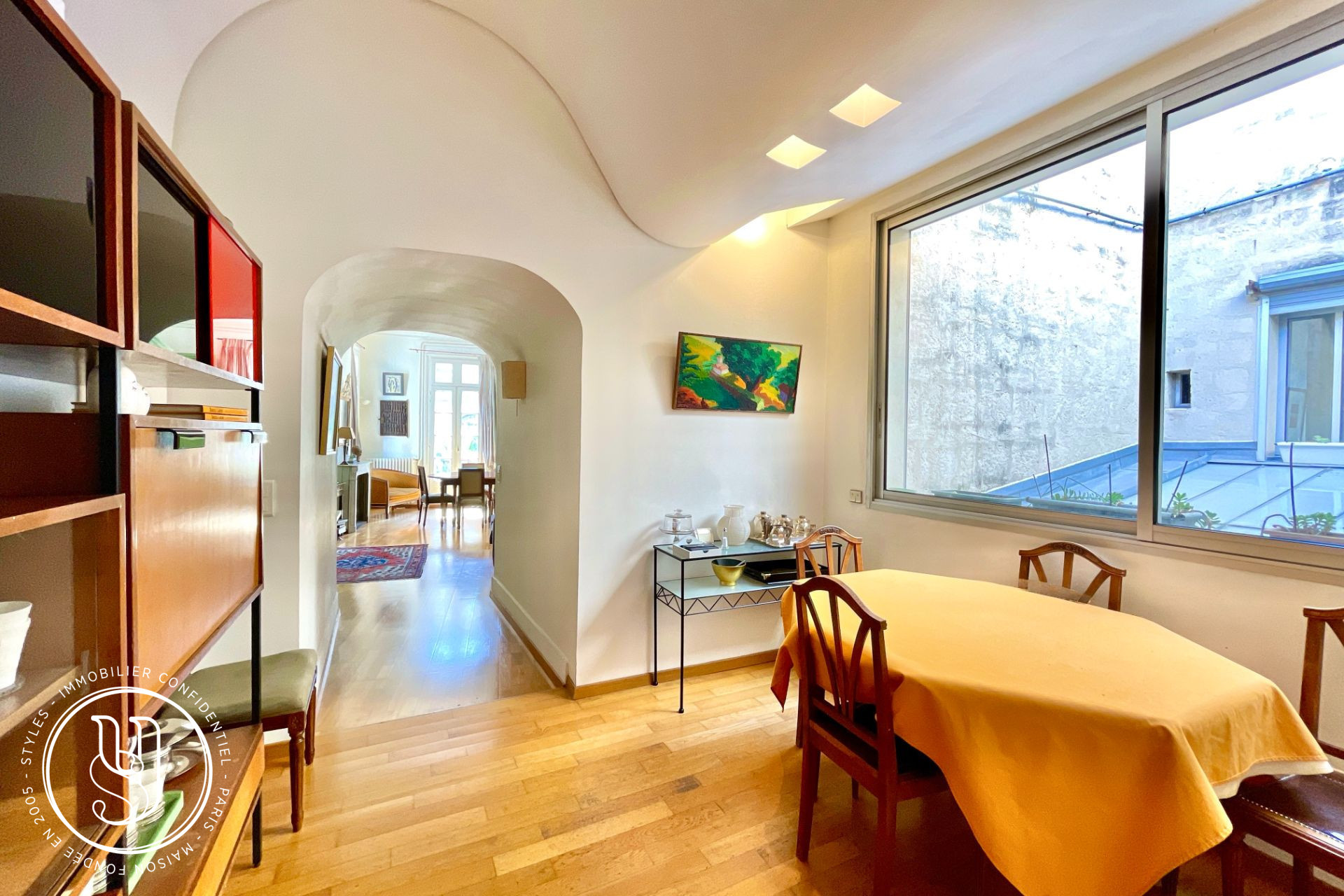 Montpellier - historical center - a large bright apartment - image 11