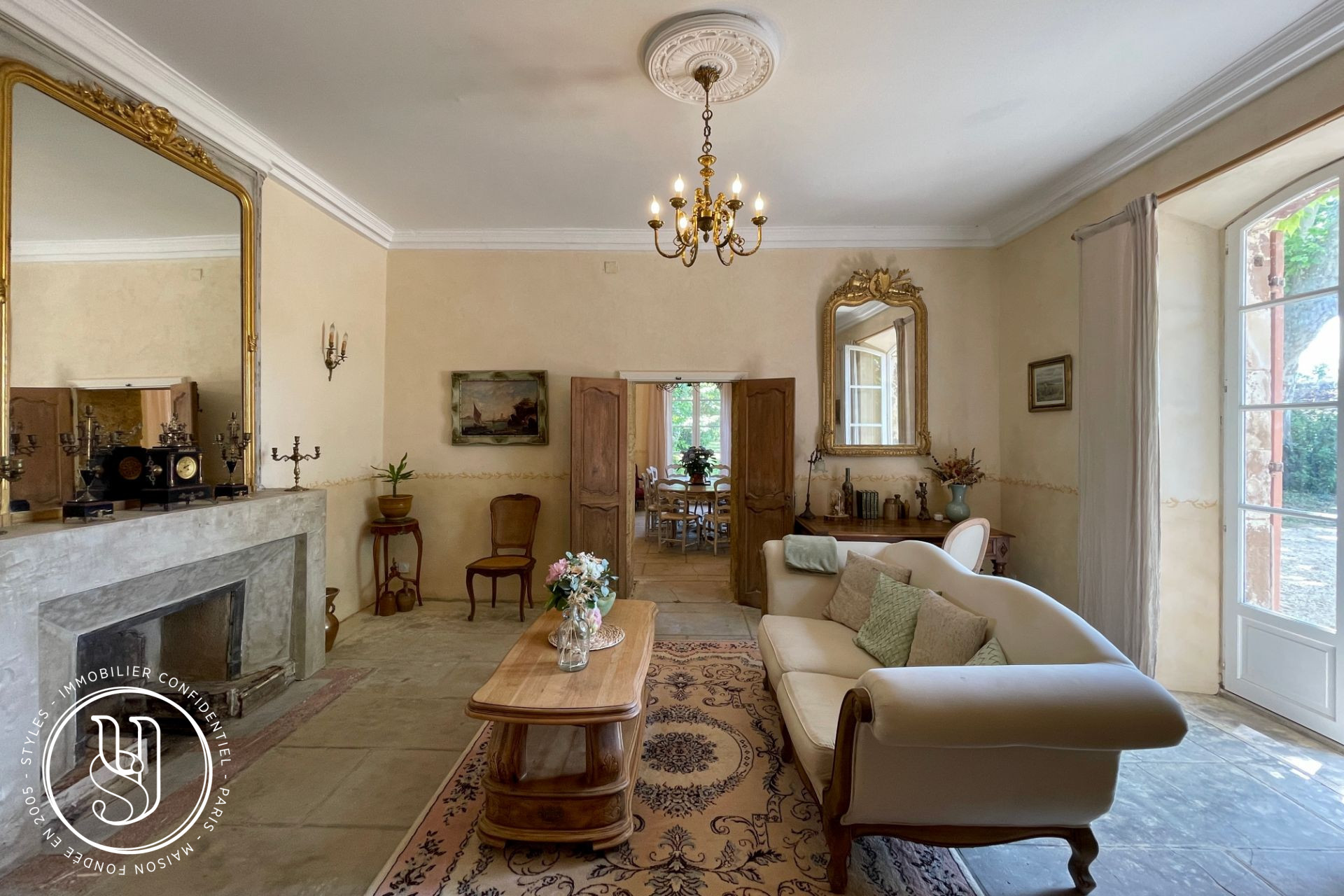 Uzès - - Avignon axis, superb romantic castle and its lands - image 6
