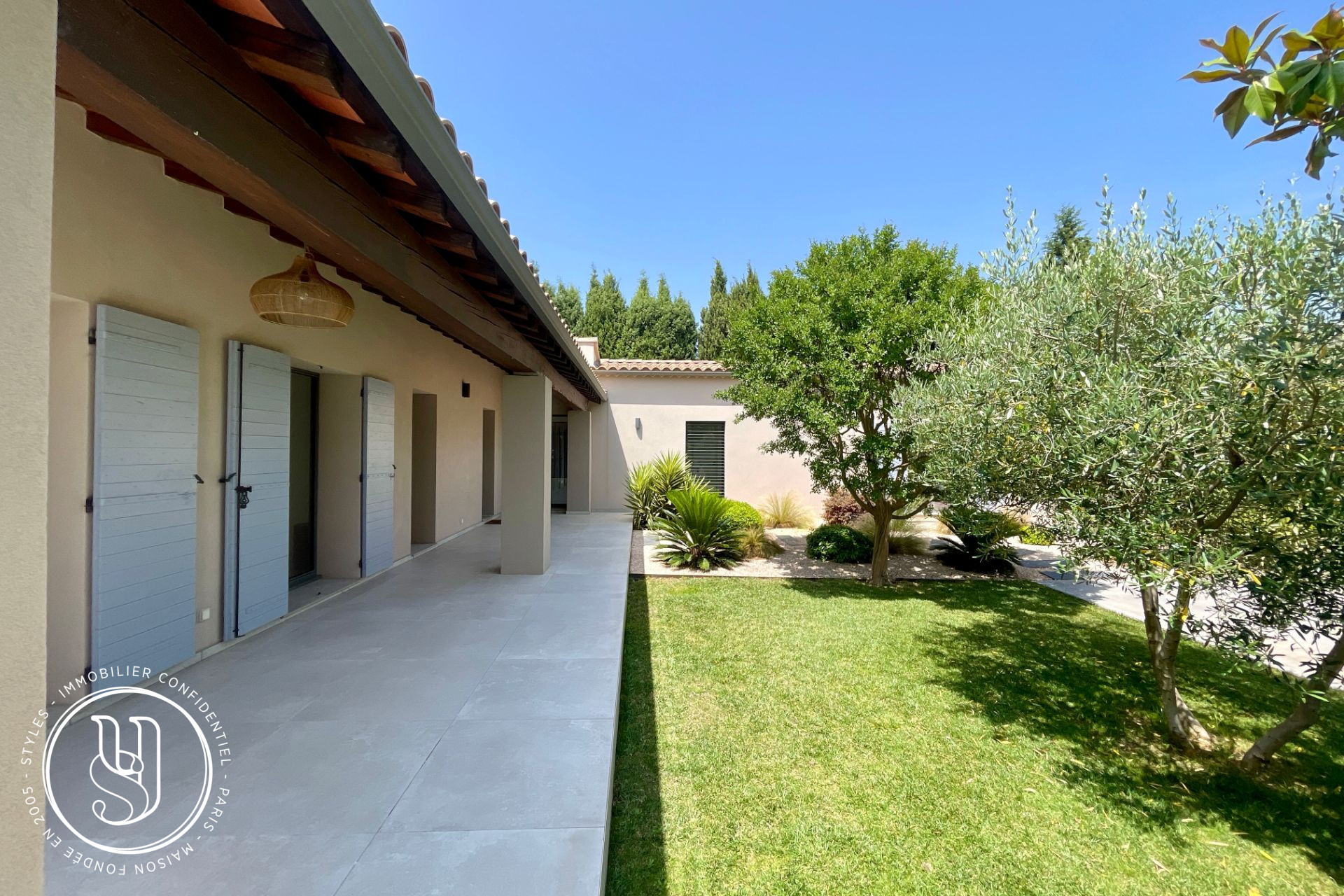 Maussane-les-Alpilles - Luxury villa, light and softness in the heart of the village - image 13