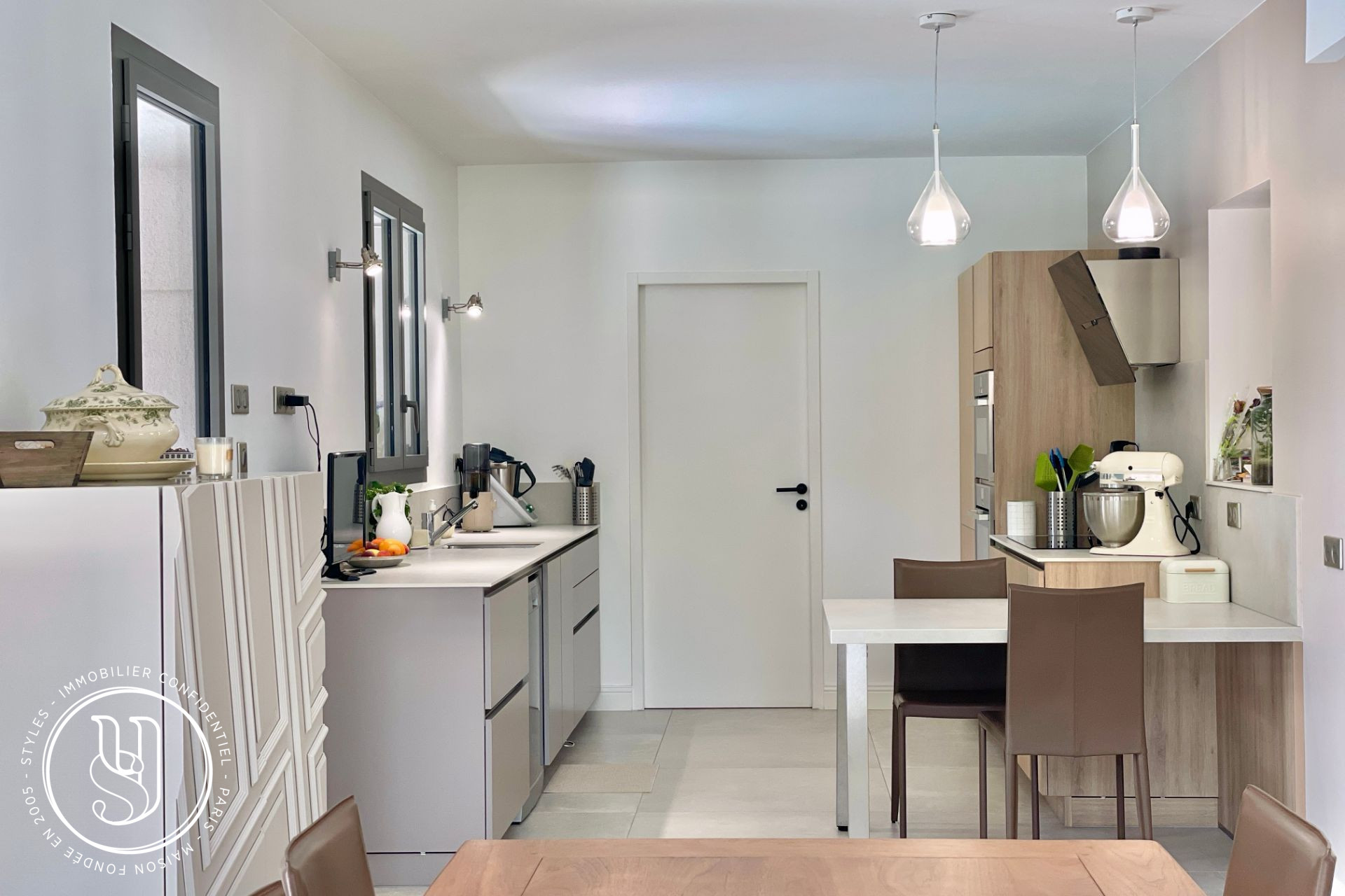Maussane-les-Alpilles - Luxury villa, light and softness in the heart of the village - image 19
